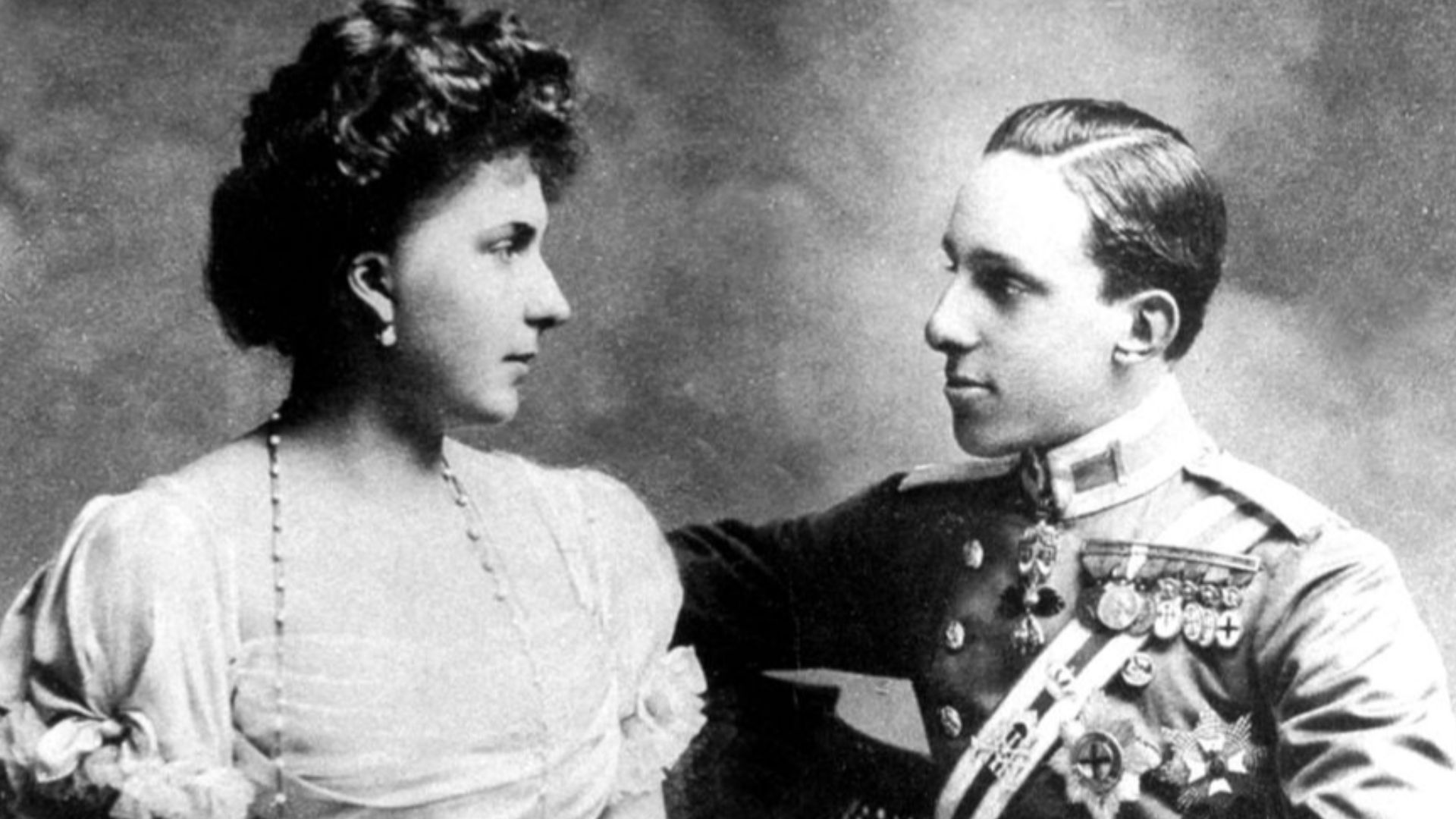 File:King Alfonso XIII of Spain and his wife Victoria Eugenia of Battenberg in 1906.jpg