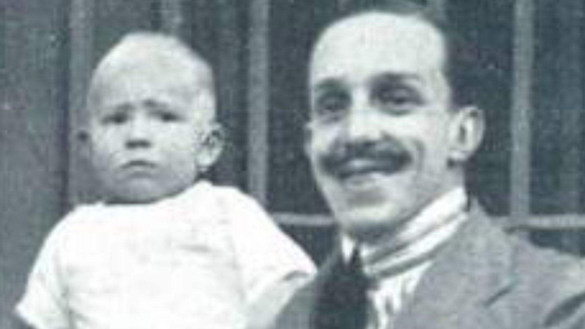 File:Alfonso XIII of Spain and Infante Juan in La Granja.jpg