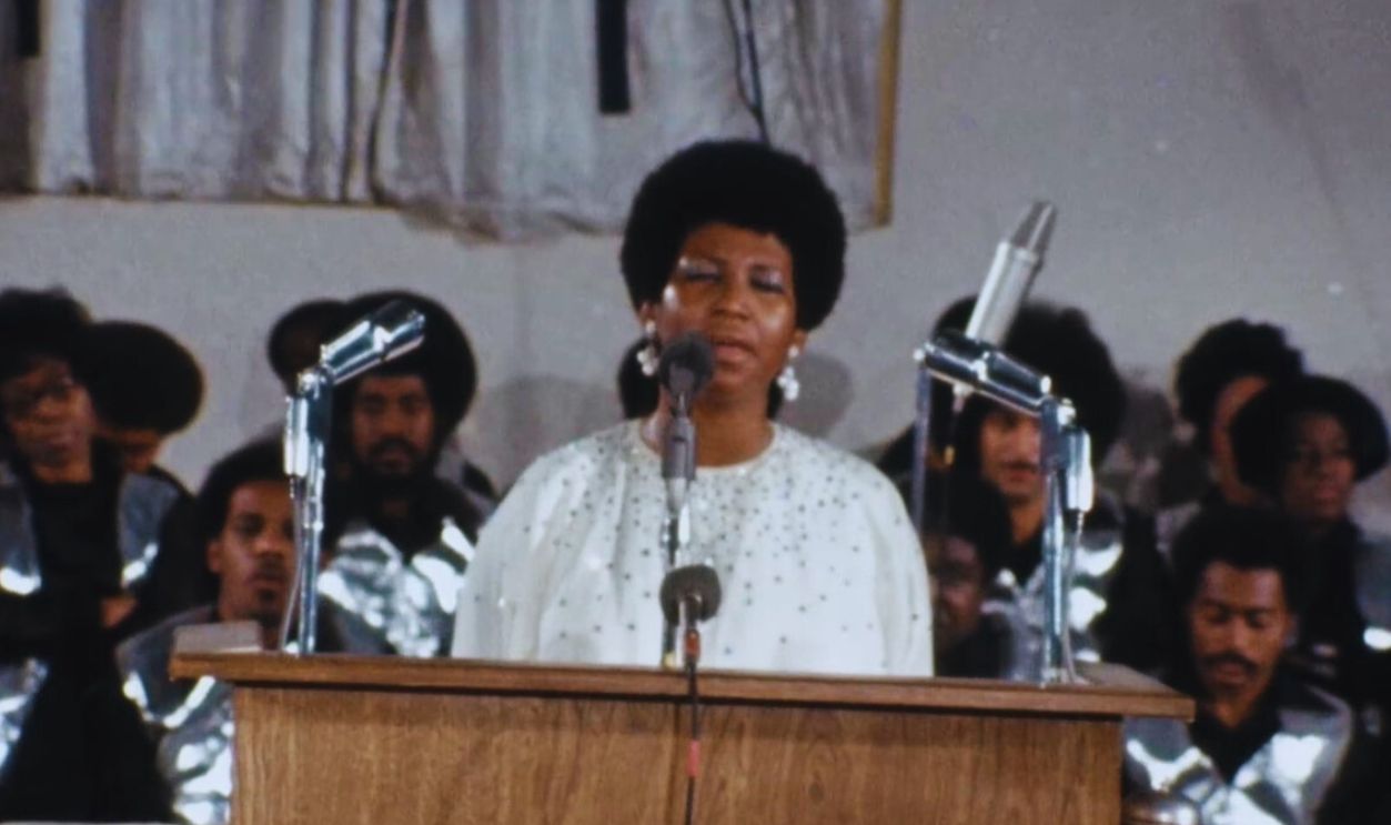 Screenshot from Amazing Grace (2018)