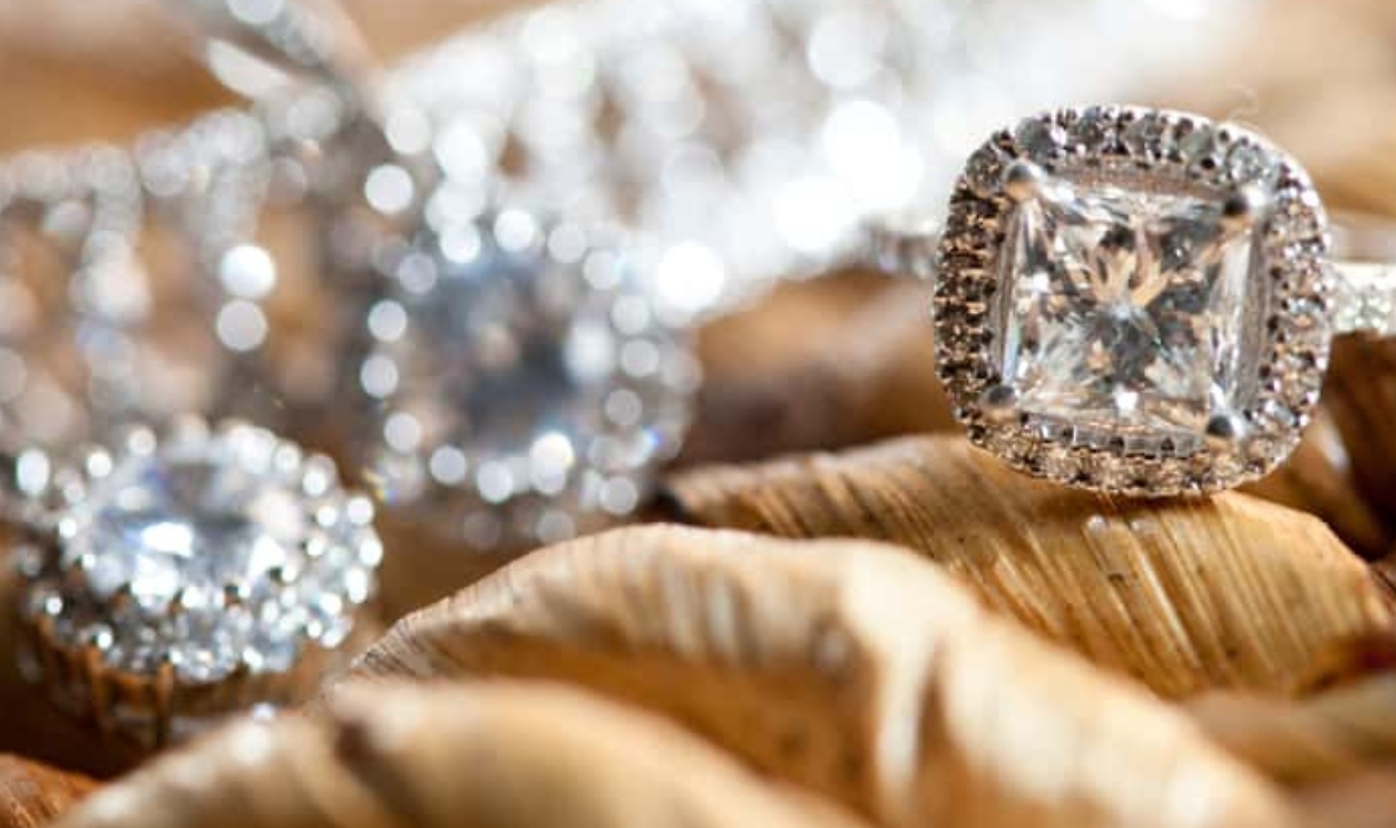 Diamond Wedding Rings, Shutterstock, 783884539