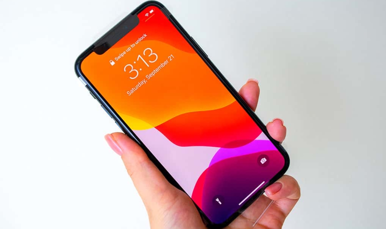 Iphone 11 Pro, Shutterstock, 1510367357