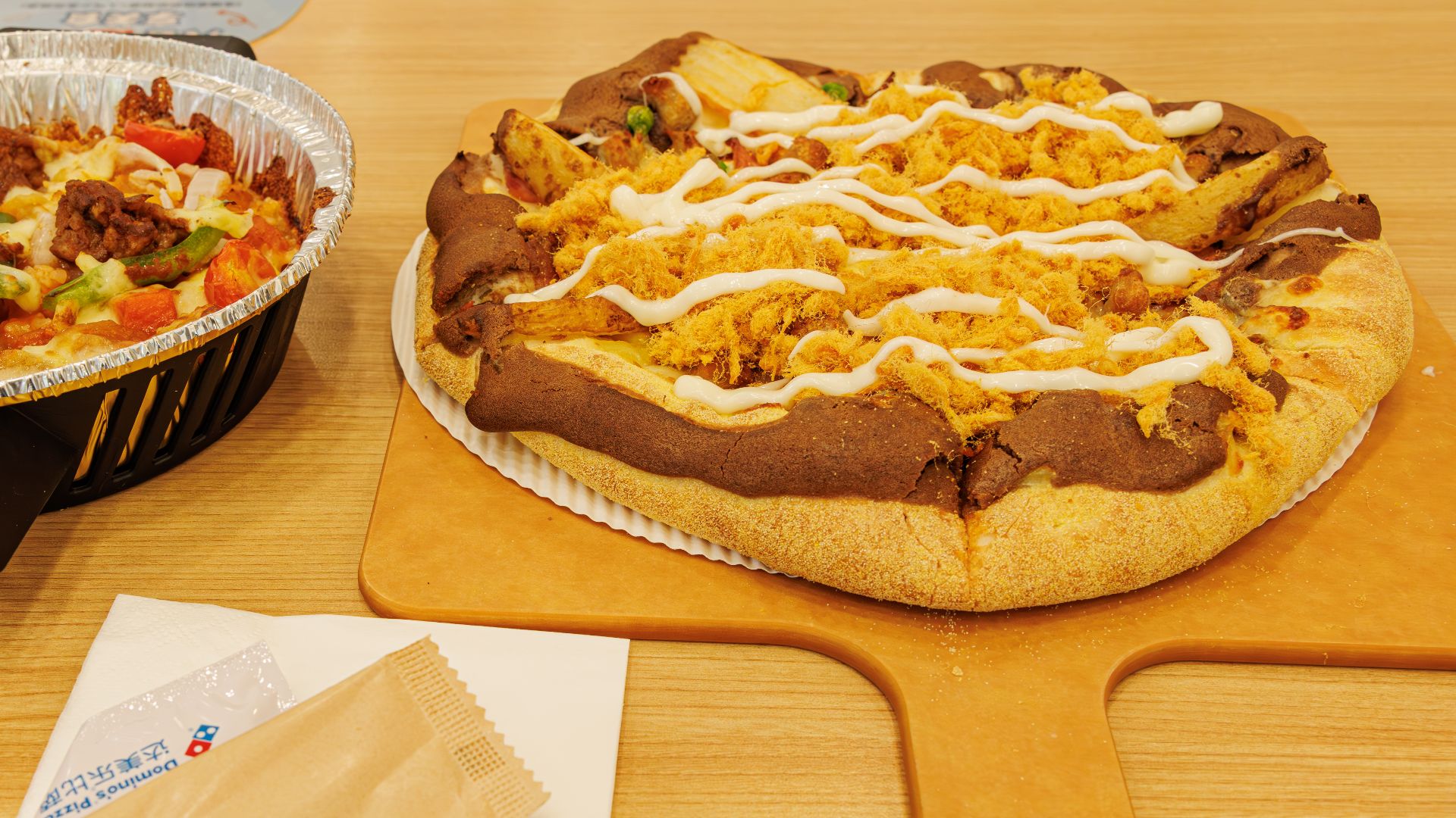 File:Domino's Pizza PRODUCTS IN CHINA.jpg