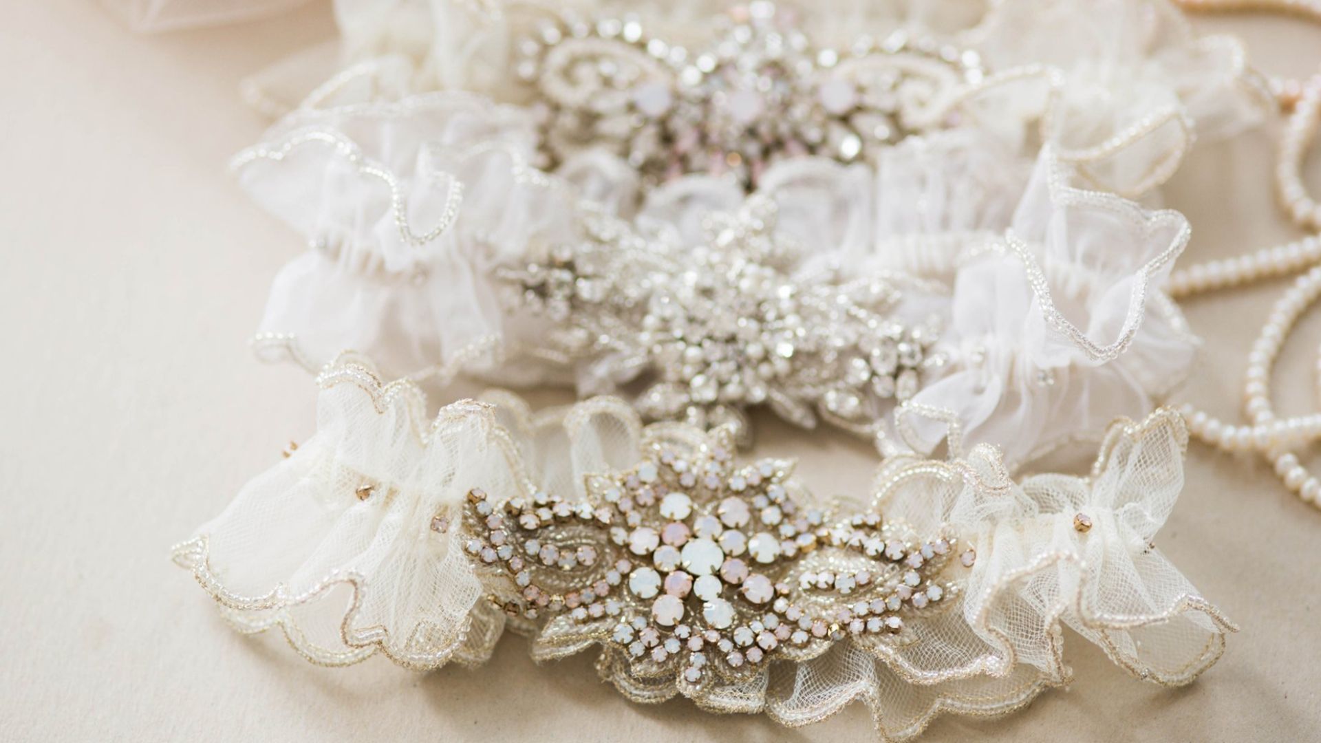 File:Millieicaro Bridal Garters 2048x2048.jpg
