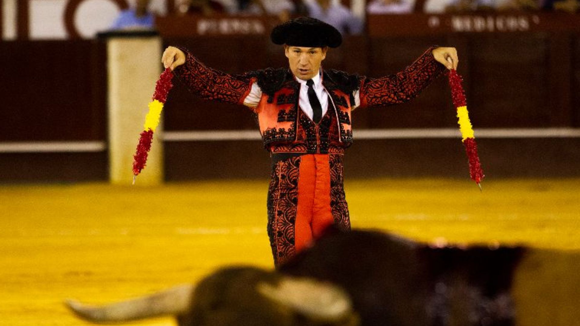 File:Banderillero de toro de lidia.jpg