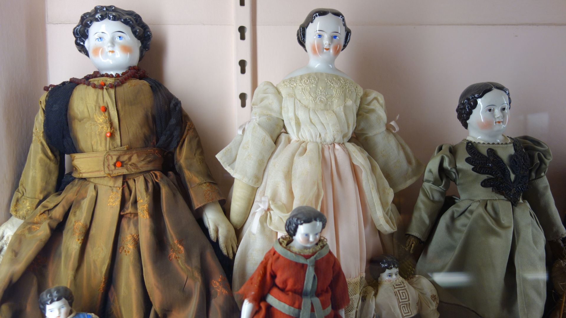 File:China doll heads, 1750-1870 - Fairbanks Museum and Planetarium - DSC04299.JPG