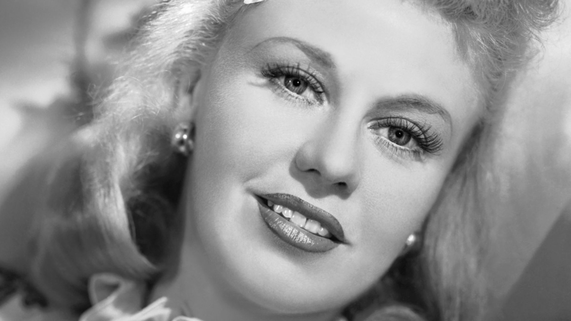 File:Ginger Rogers - Tender Comrade.jpg