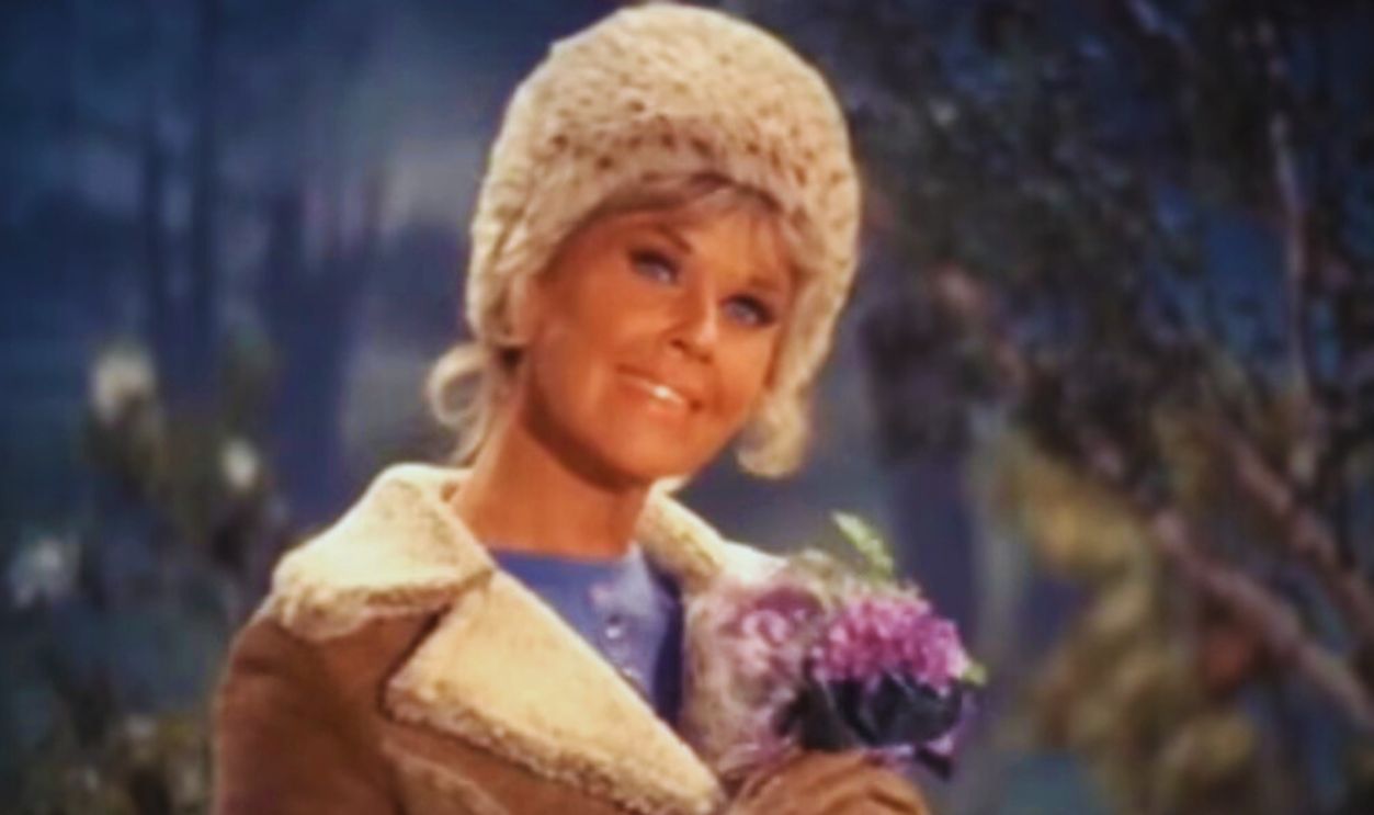 Screenshot from The Doris Day Show (1968)