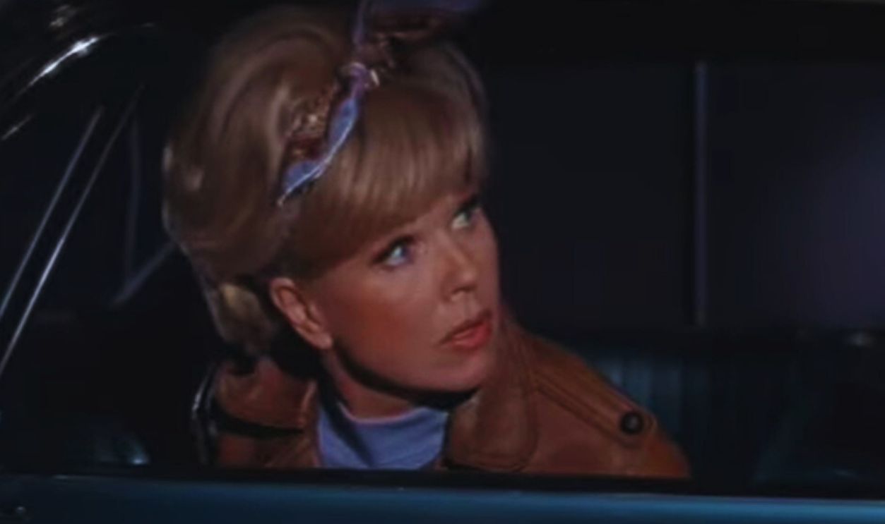 Screenshot from With Six You Get Eggroll (1968)
