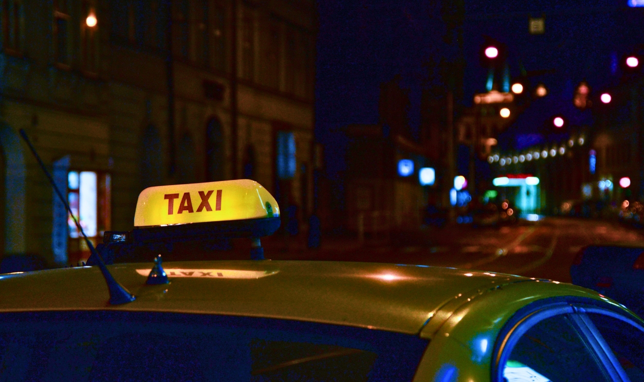 Taxi Night Dark Car Travel City