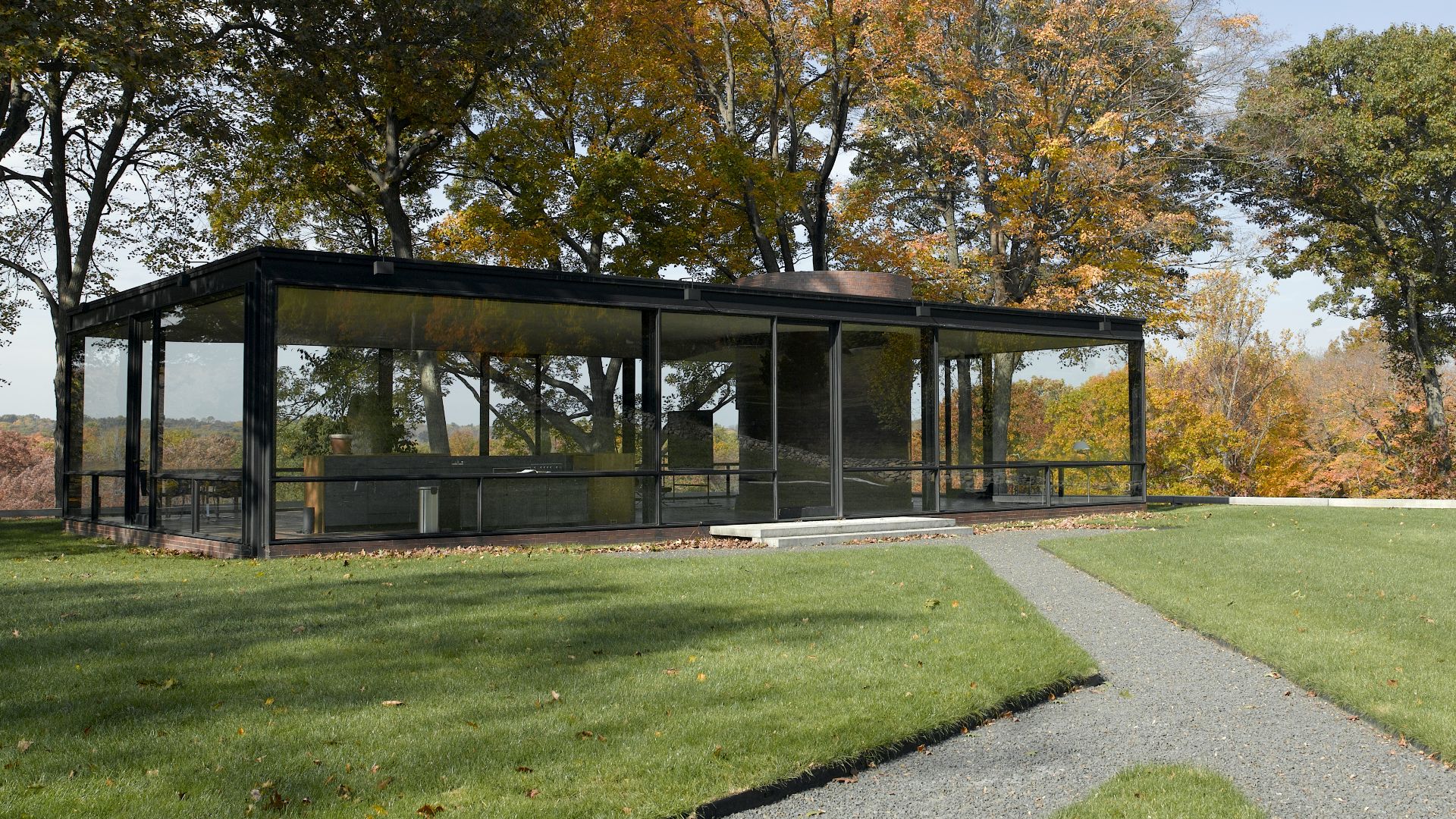 File:Glass House 2006.jpg