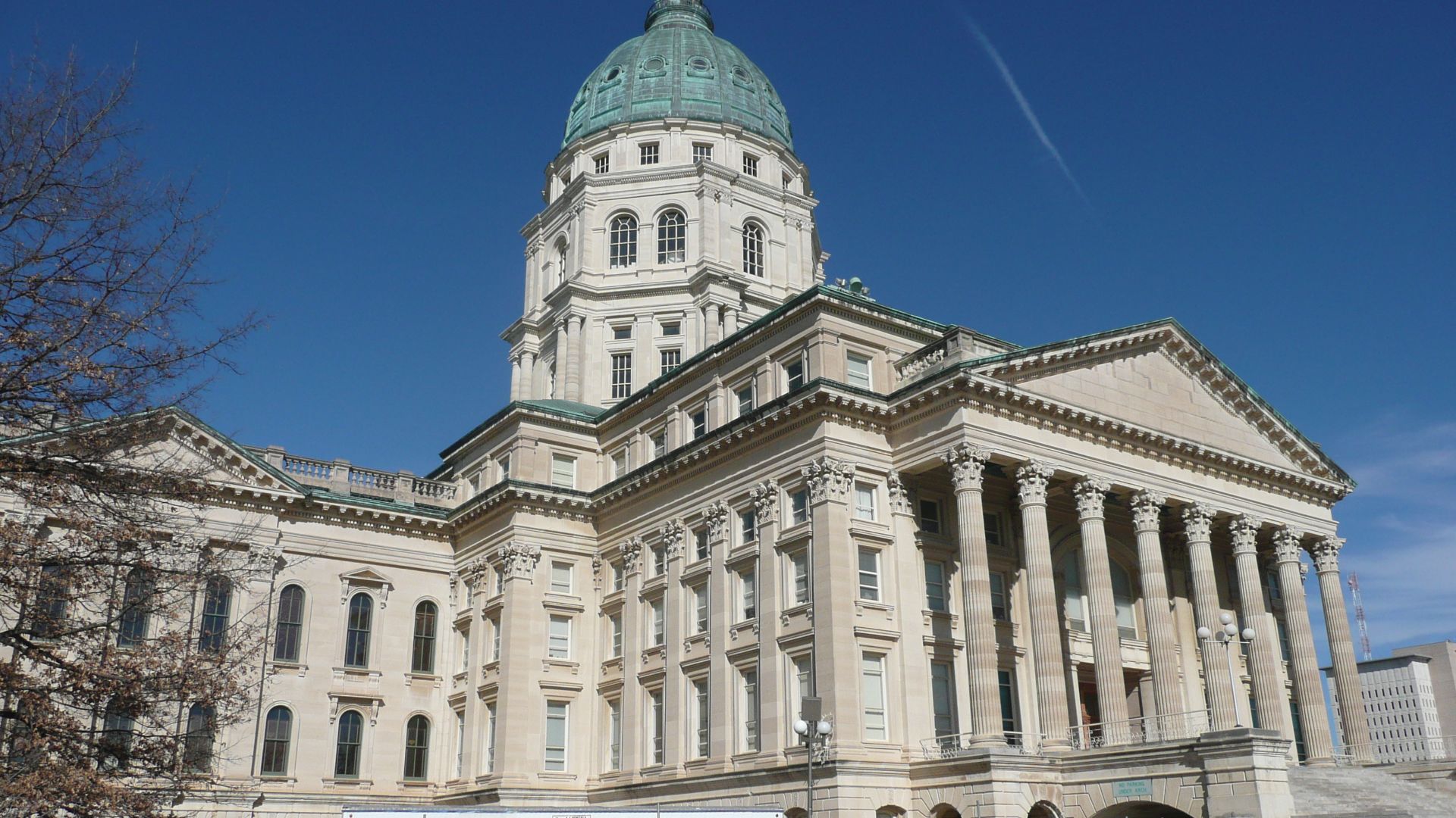 File:Kansas State Capitol.jpg