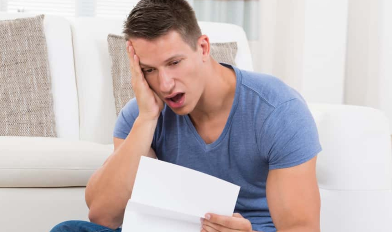 Shocked Young Man, Shutterstock, 317352848