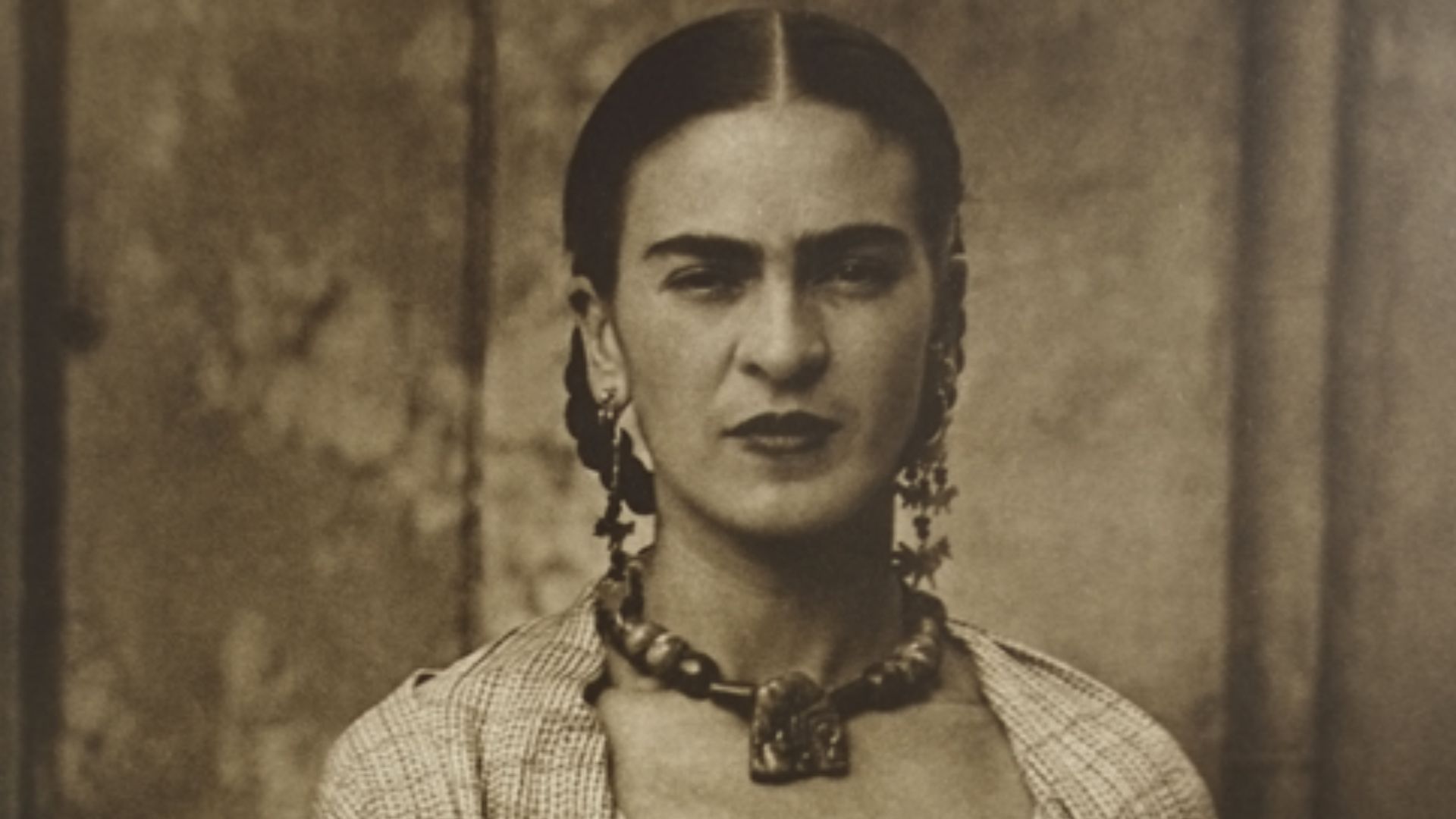 File:Frida Kahlo, by Guillermo Kahlo 3.jpg
