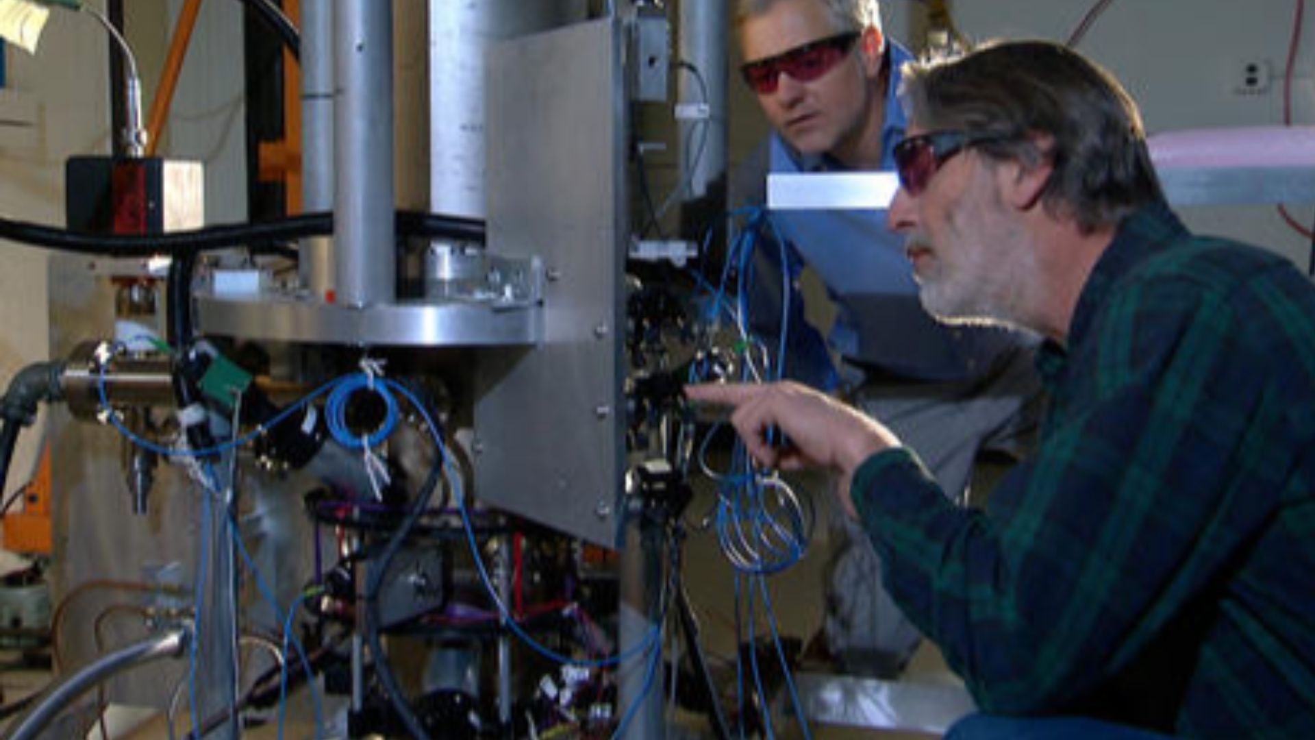 File:NIST F2 Cesium atomic clock.jpg