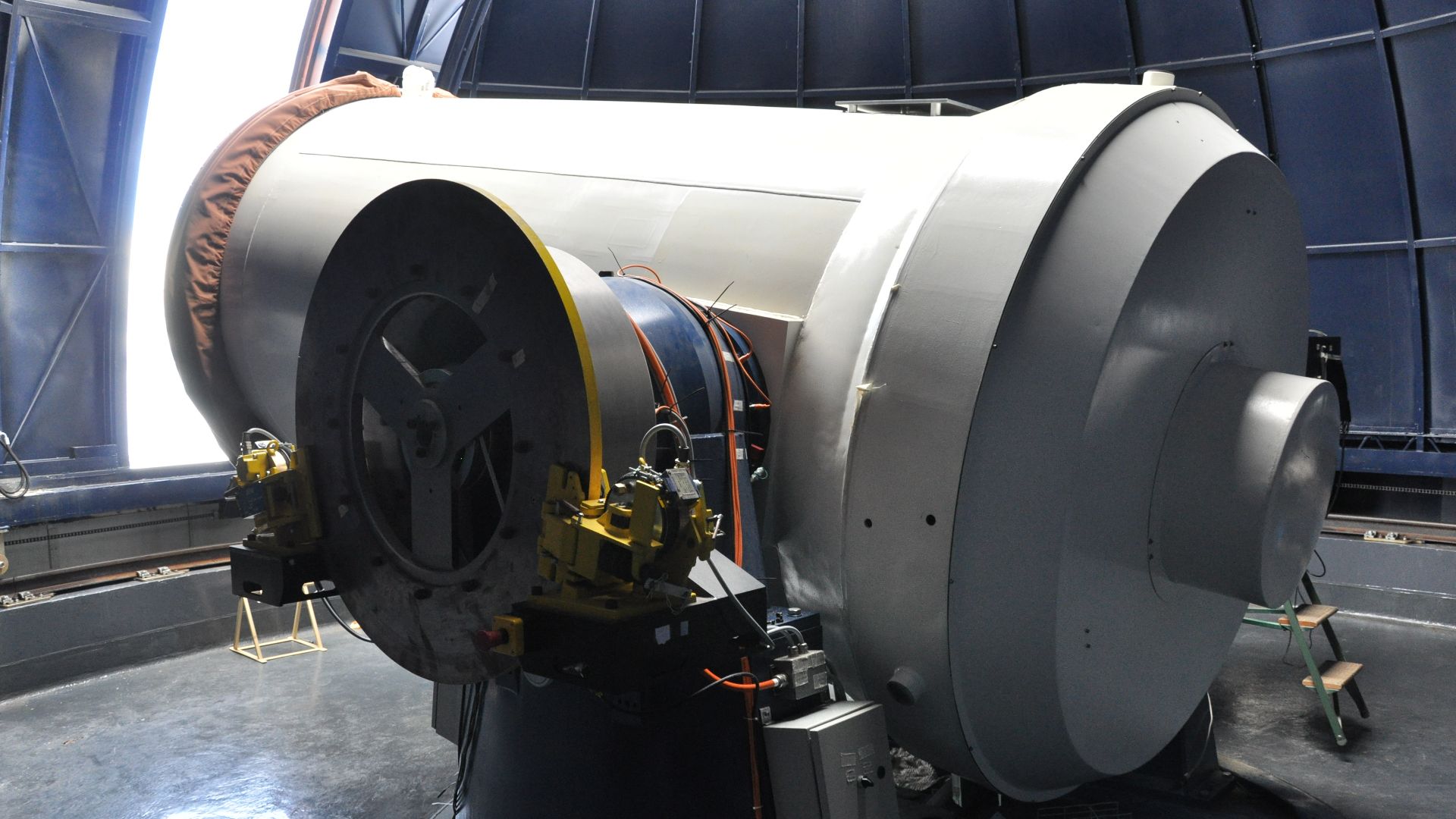 File:Lunar Laser Ranging at the Observatoire de la Côte d'Azur DSC 0728 (10782577514).jpg