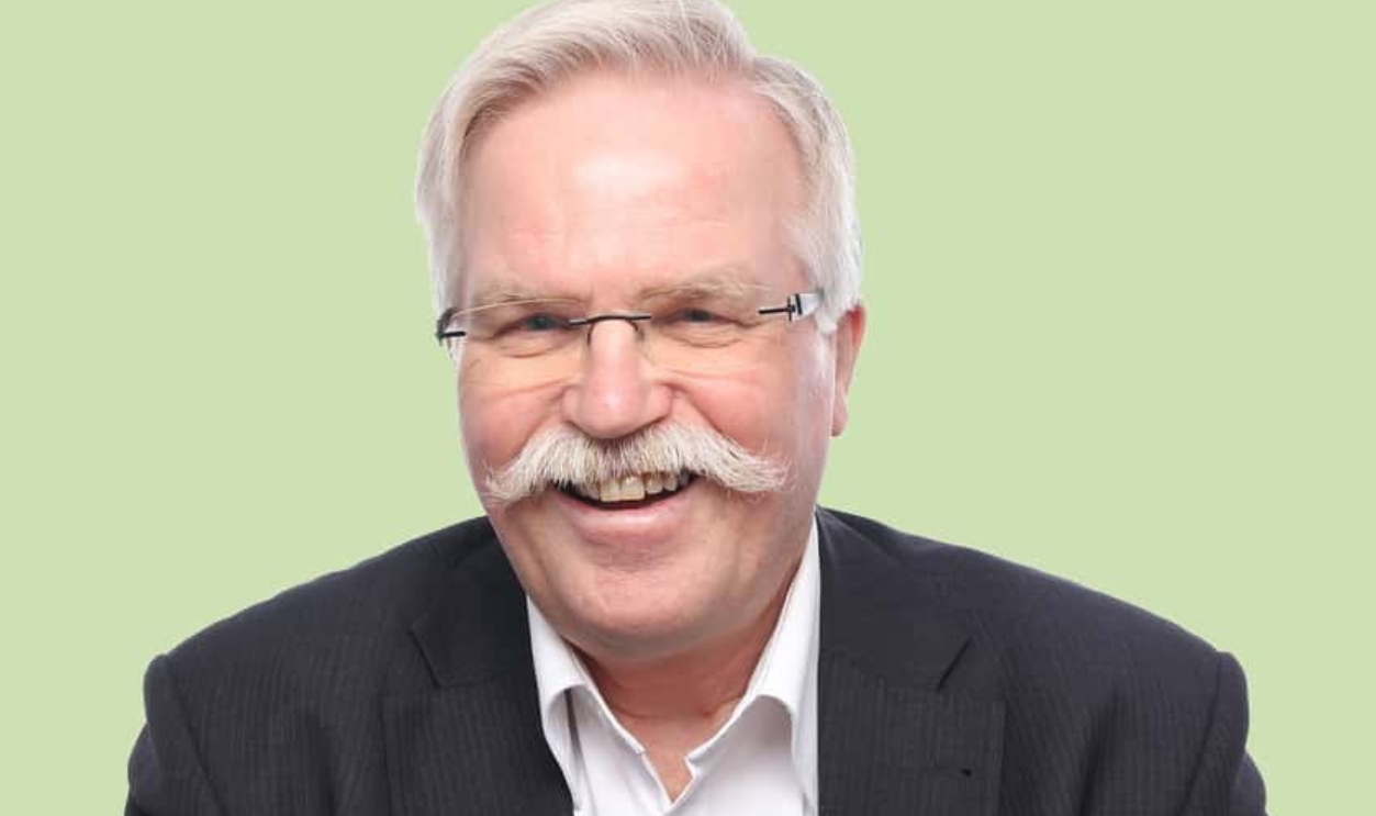 Beautiful Old Man, Shutterstock, 385752331