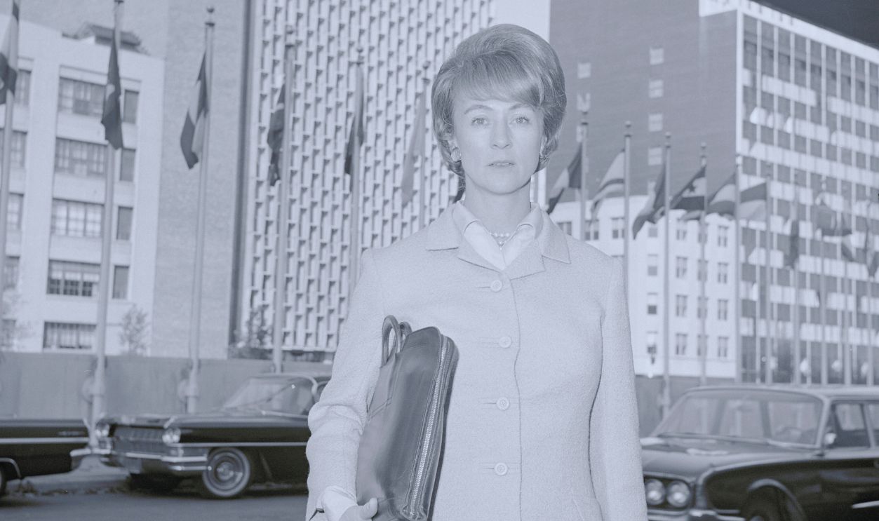 Gettyimages - 517828206, United States Mission Worker Marietta Tree Posing Outdoors 10/24/1963-New York City: Mrs. Marietta Tree standing in front of the United Nations General Assembly Building. She is shown from the waist-up and is holding a briefcase.