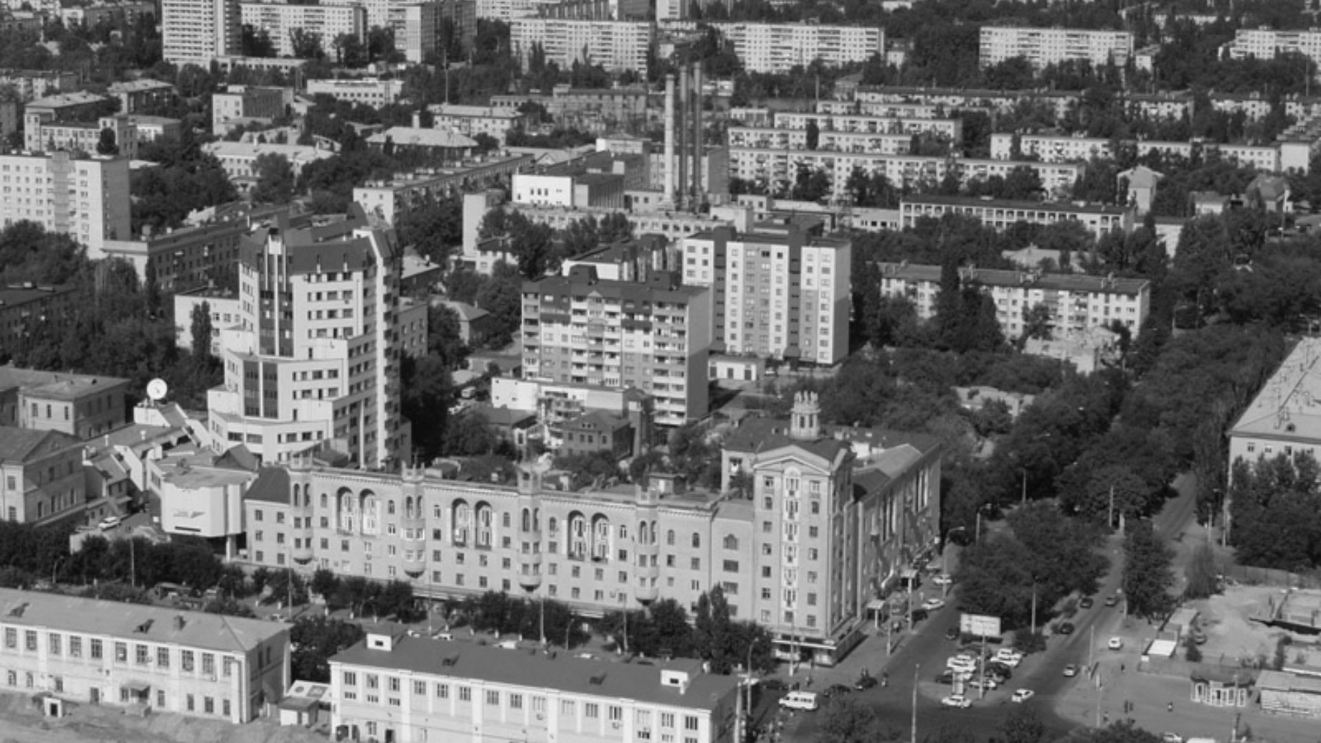 File:Voroshilovskiy district of Volgograd 001.jpg