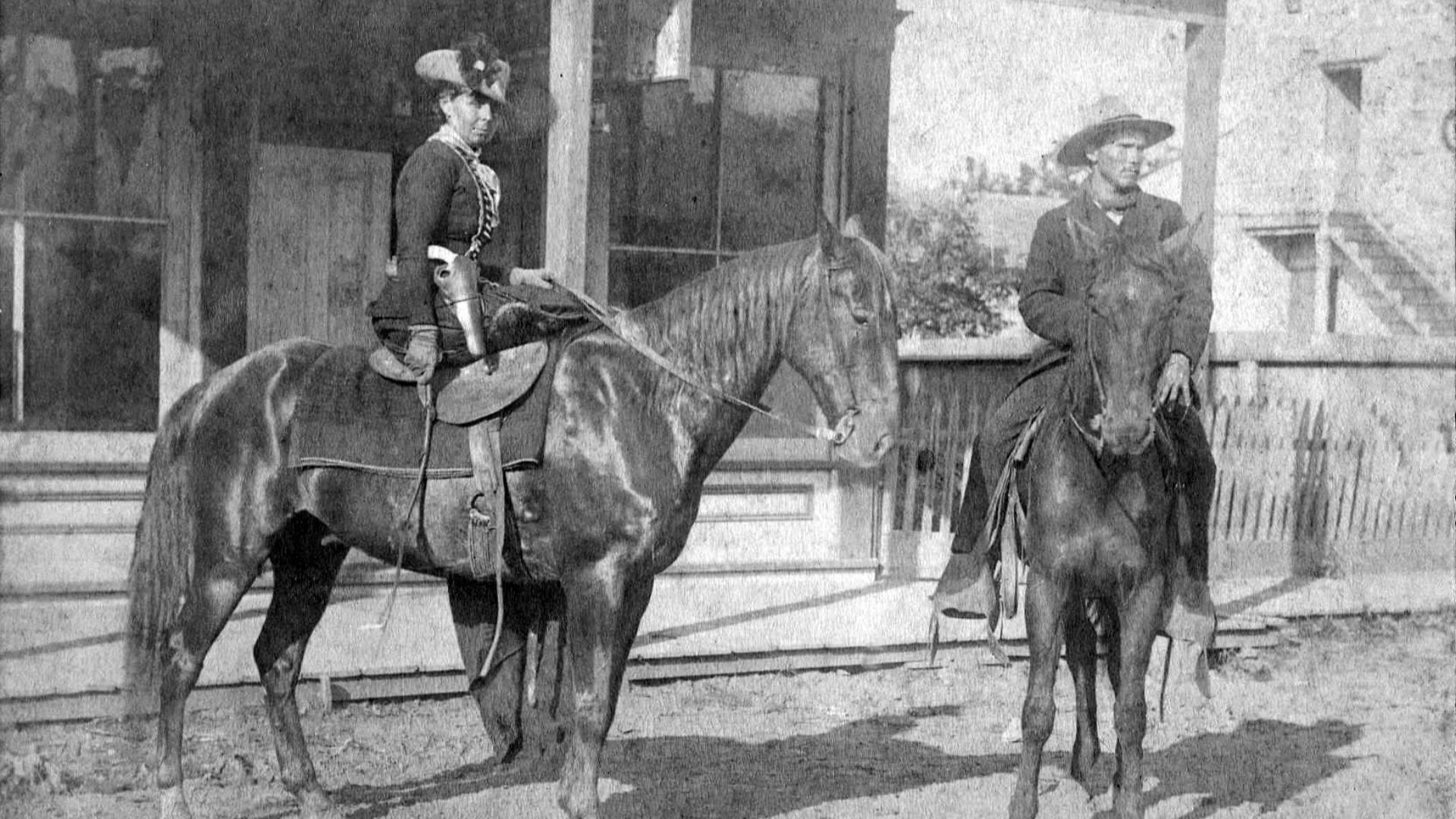 File:Belle Starr, Fort Smith, Arkansas, 1886.jpg