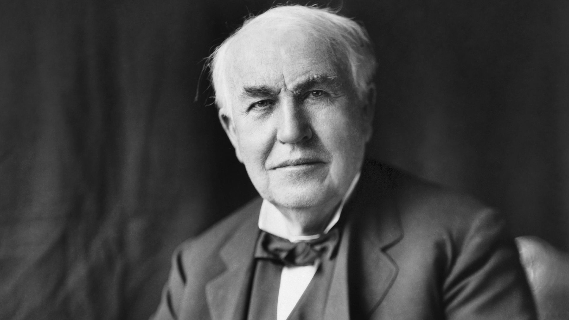 File:Thomas Edison2.jpg