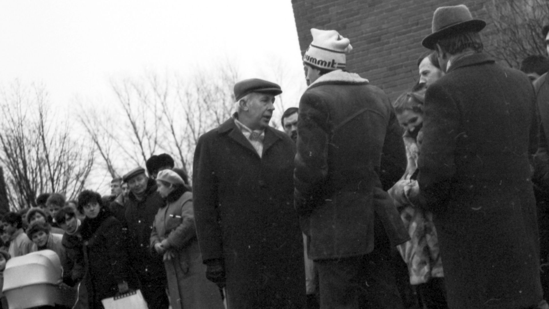 File:1990 01 12 GorbačiovasŠiauliuose19Eigirdas.jpg