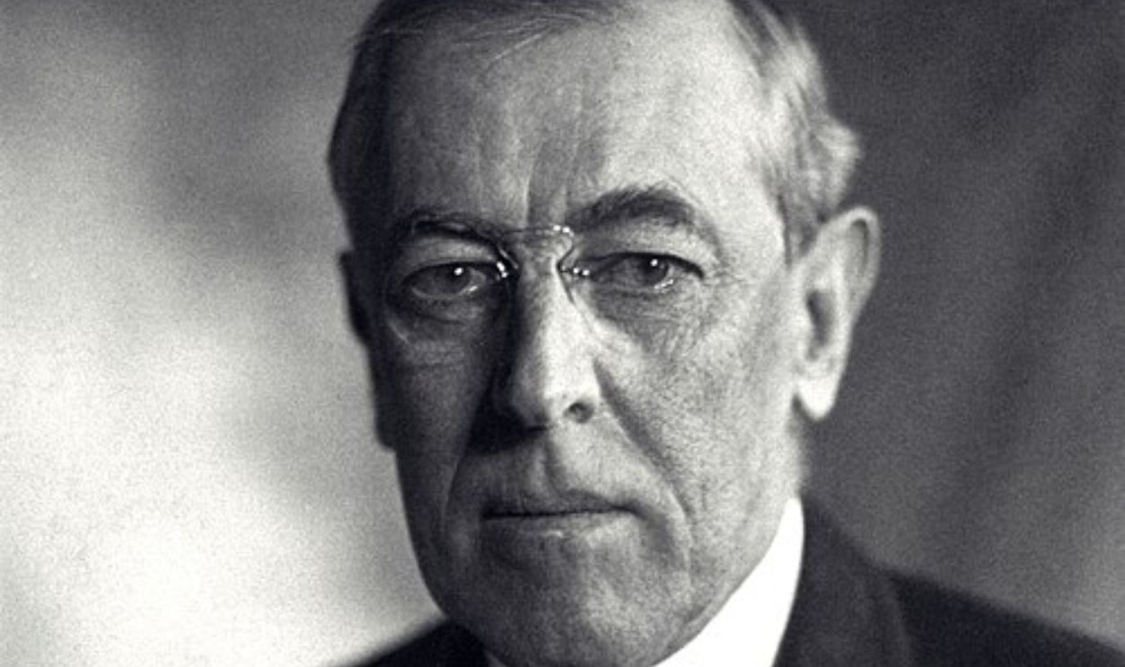 File:Thomas Woodrow Wilson, Harris & Ewing bw photo portrait, 1919.jpg