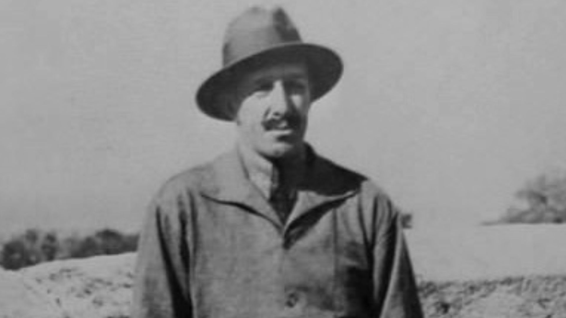 File:Alfonso XIII at a driven hunt.jpg