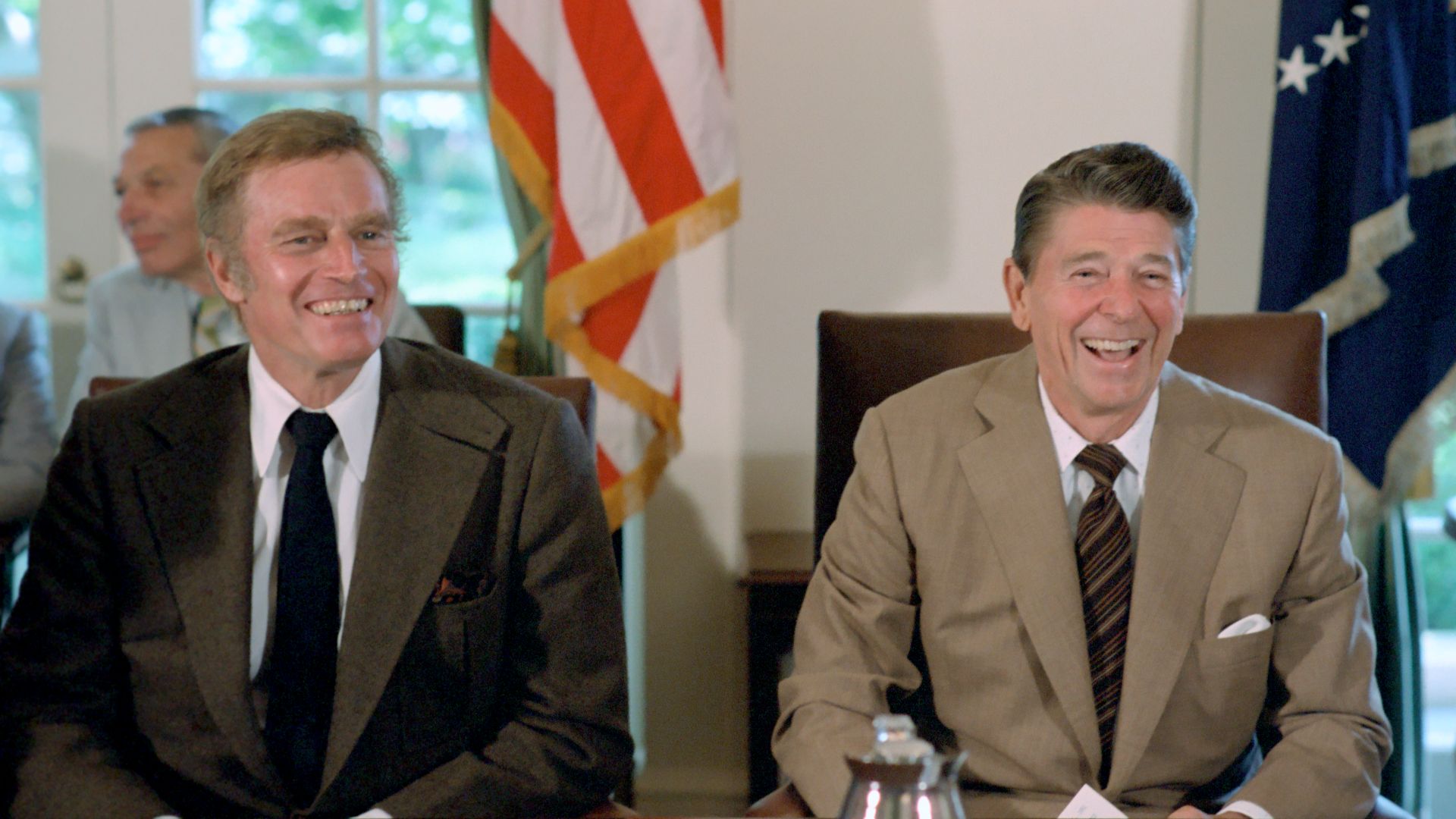 File:President Ronald Reagan with Charlton Heston.jpg