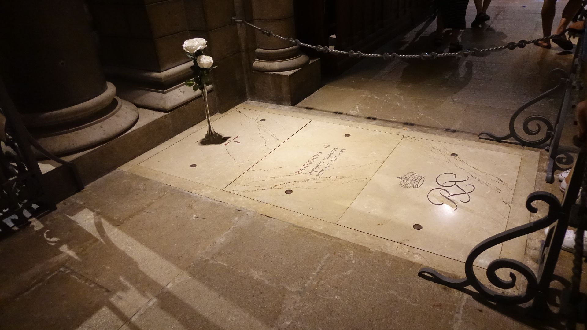 File:Interior of Saint Nicholas Cathedral, Monaco (10).jpg