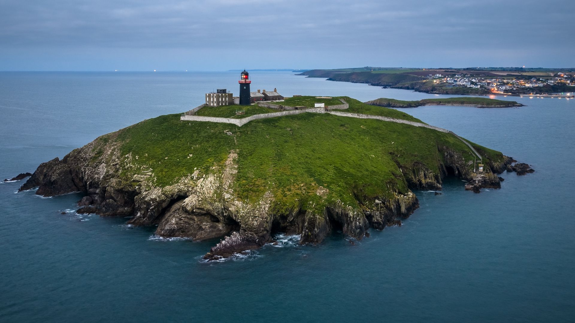 File:Ballycotton Lighthouse Aerial View.jpg