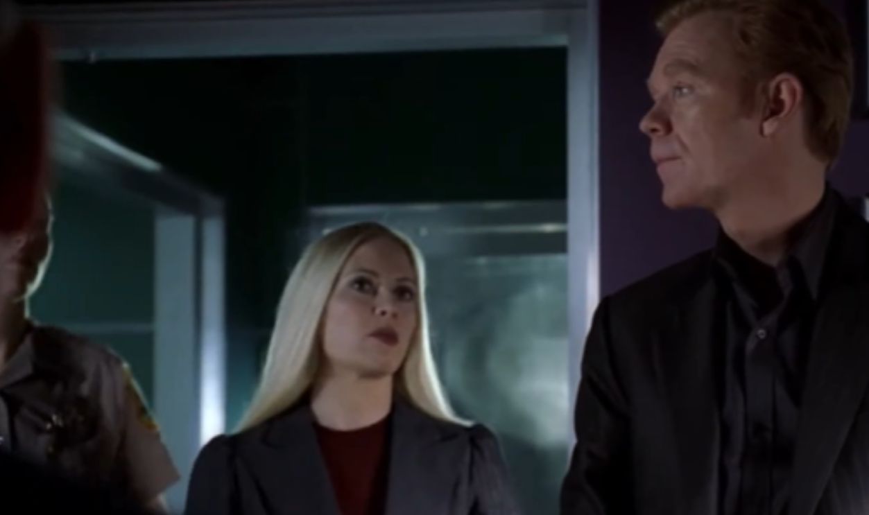 Screenshot from CSI: Miami (2002-2012)
