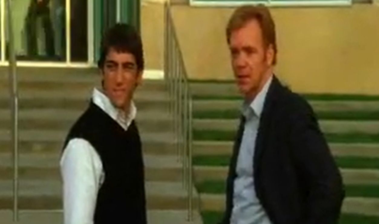 Screenshot from CSI: Miami (2002-2012)