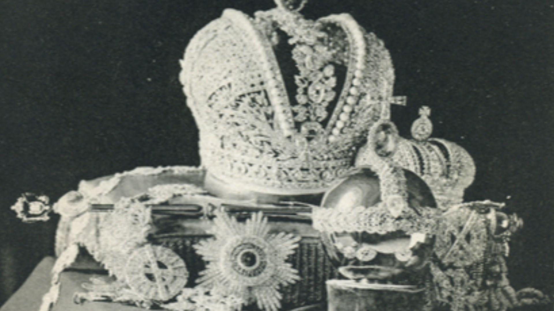 File:Russian Crown Jewels 4.jpg