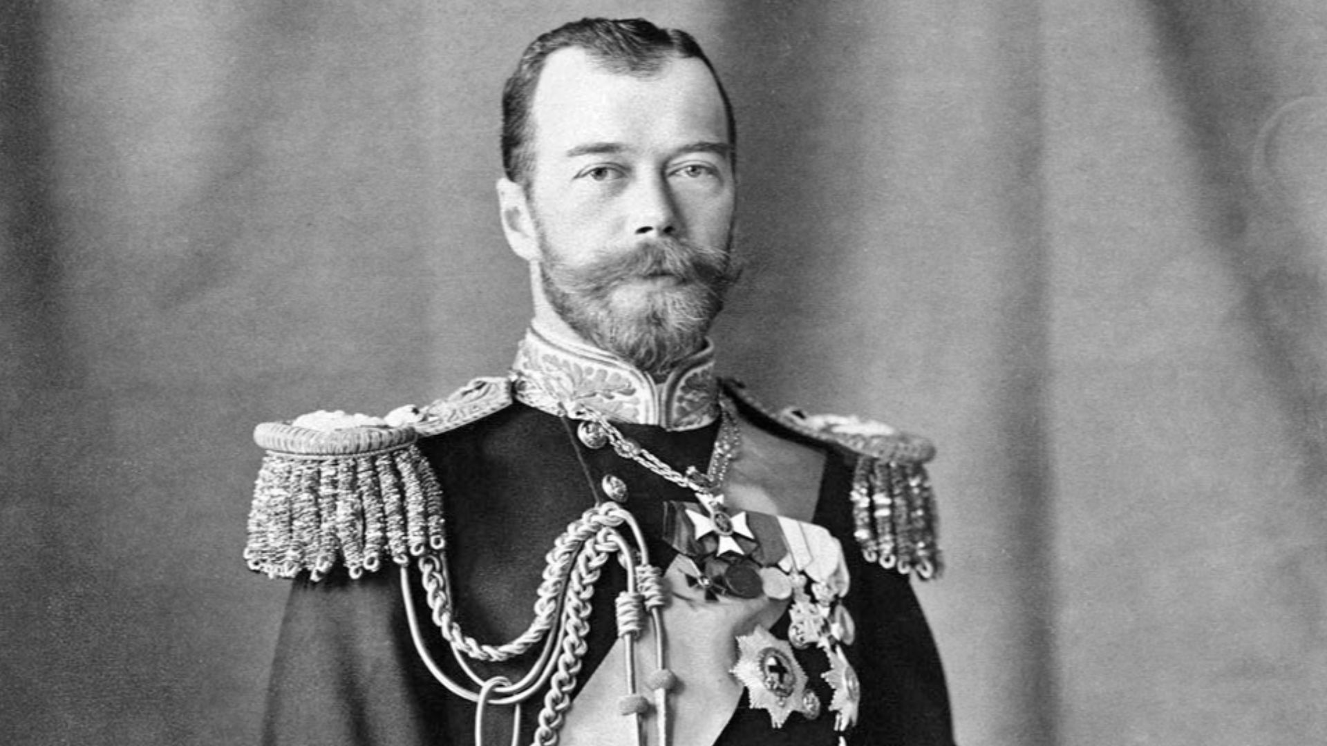 File:Nicholas II by Boissonnas & Eggler c1909.jpg