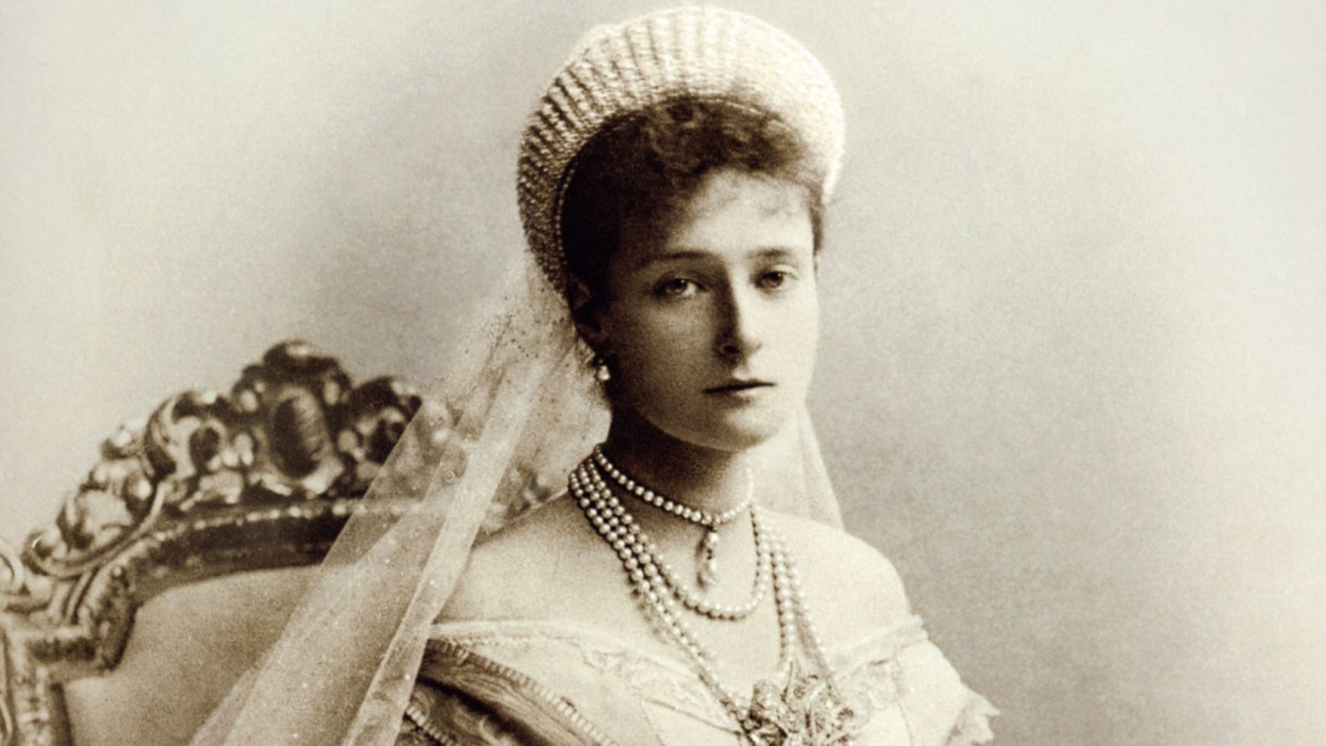 File:Empress Alexandra Feodorovna of Russia (Alix of Hesse).jpg