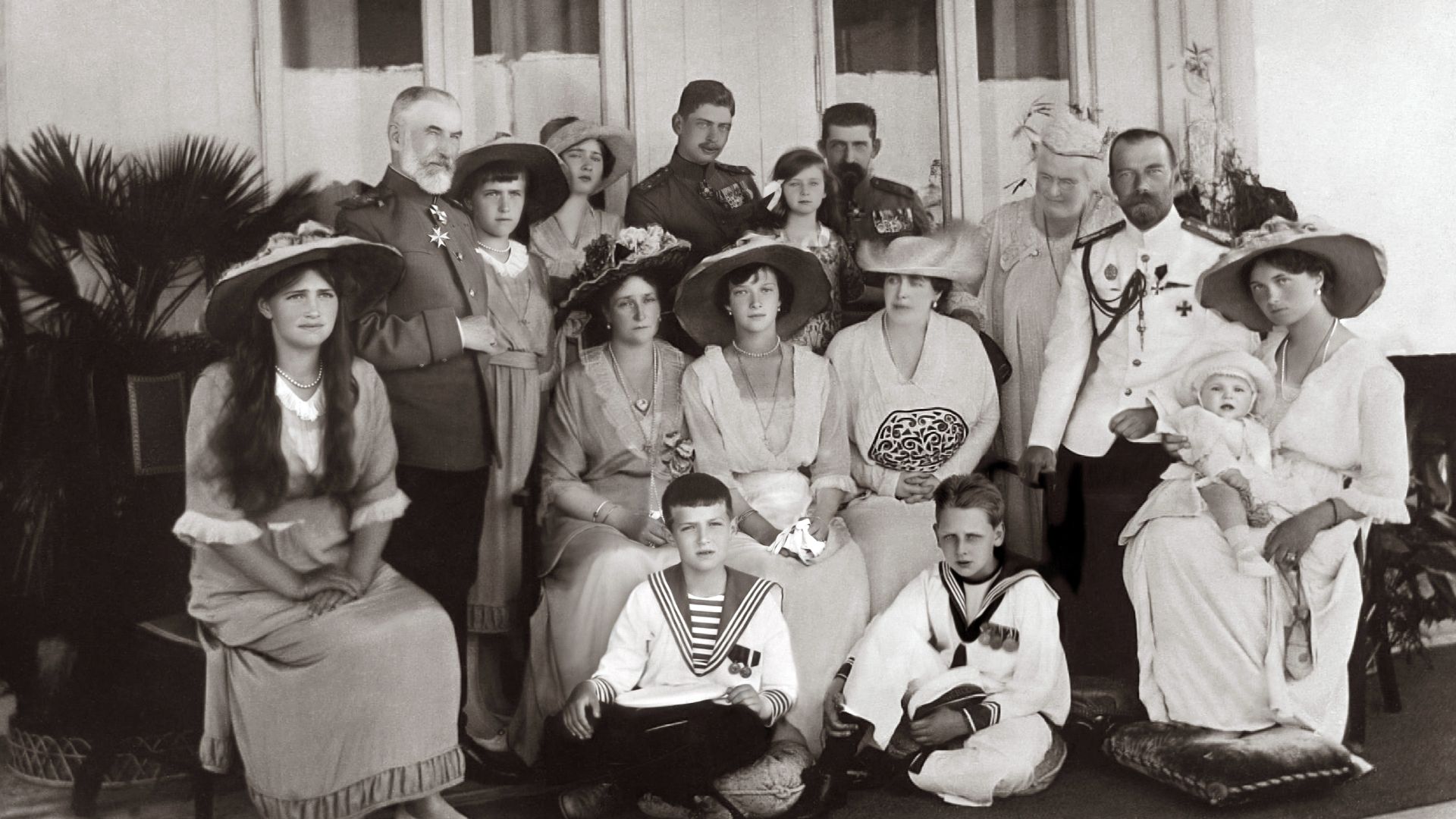 File:The Romanov Family in Constanta, Romania.jpg