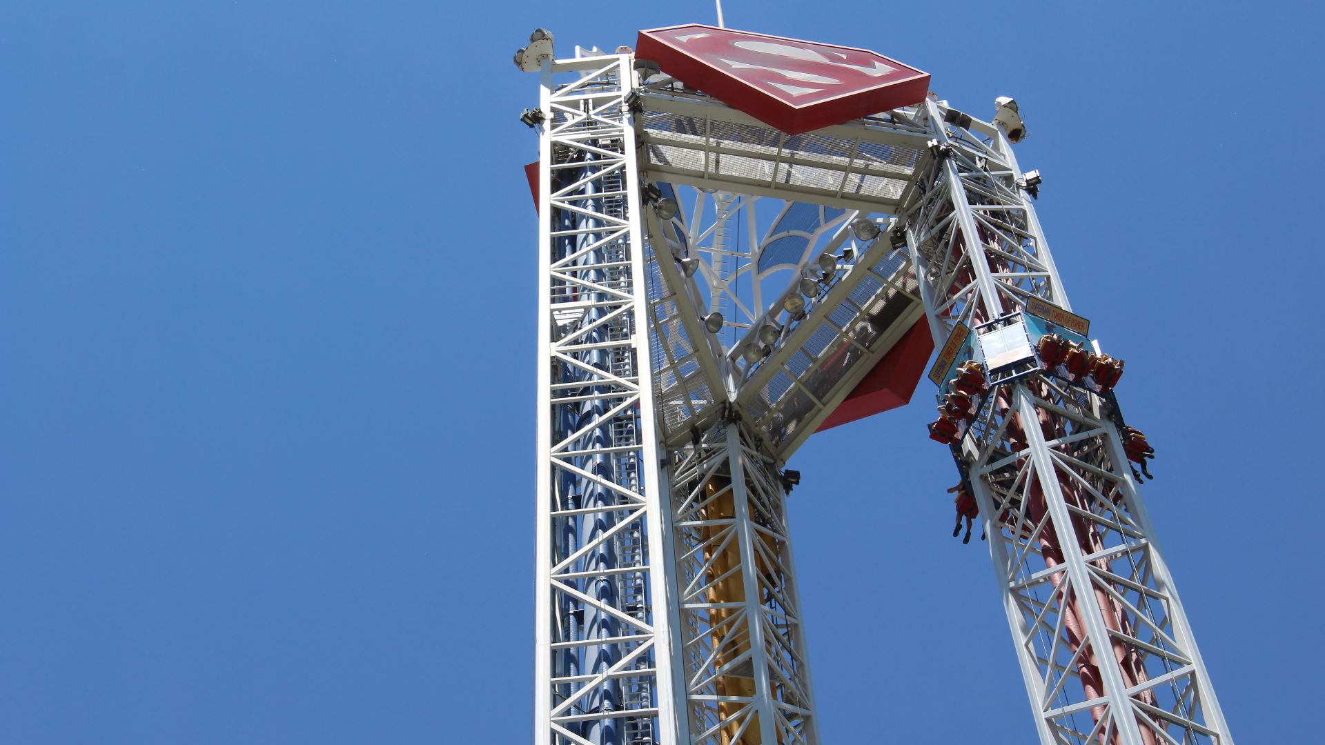 File:Superman Tower of Power SFOT.jpg