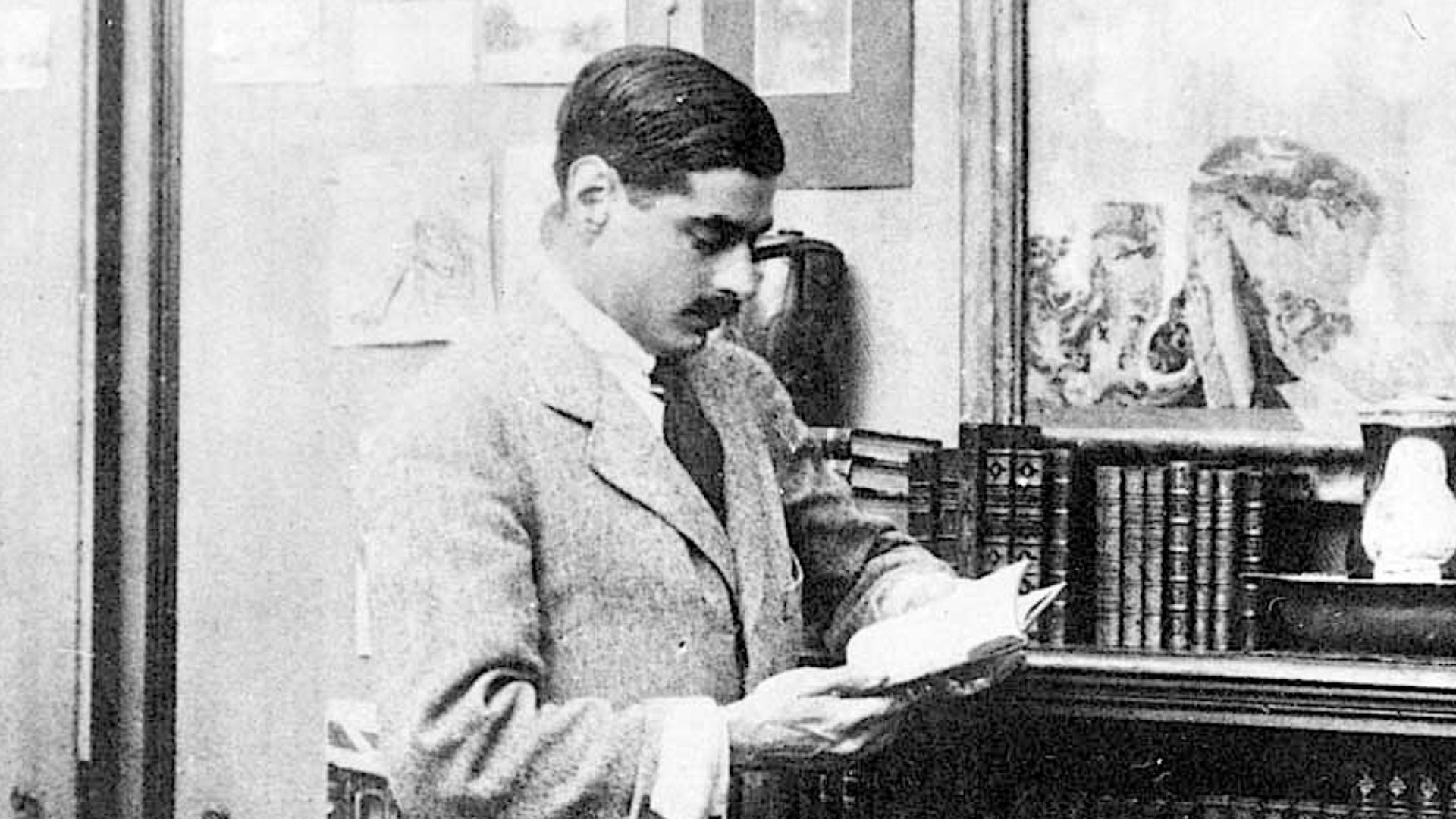 File:Arthur Edward Capel.png