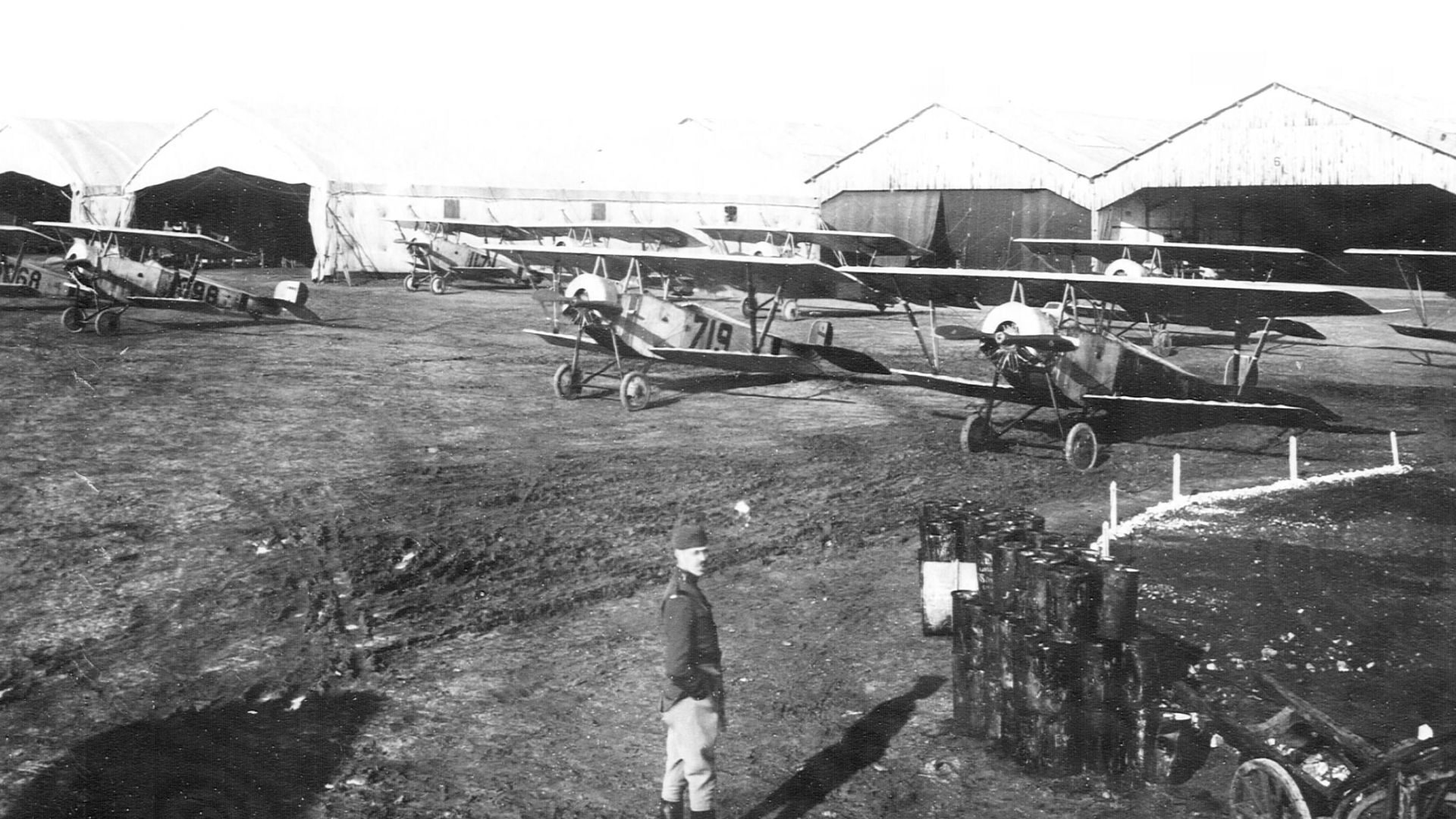 File:3d AIC Field 3 Niewports.jpg