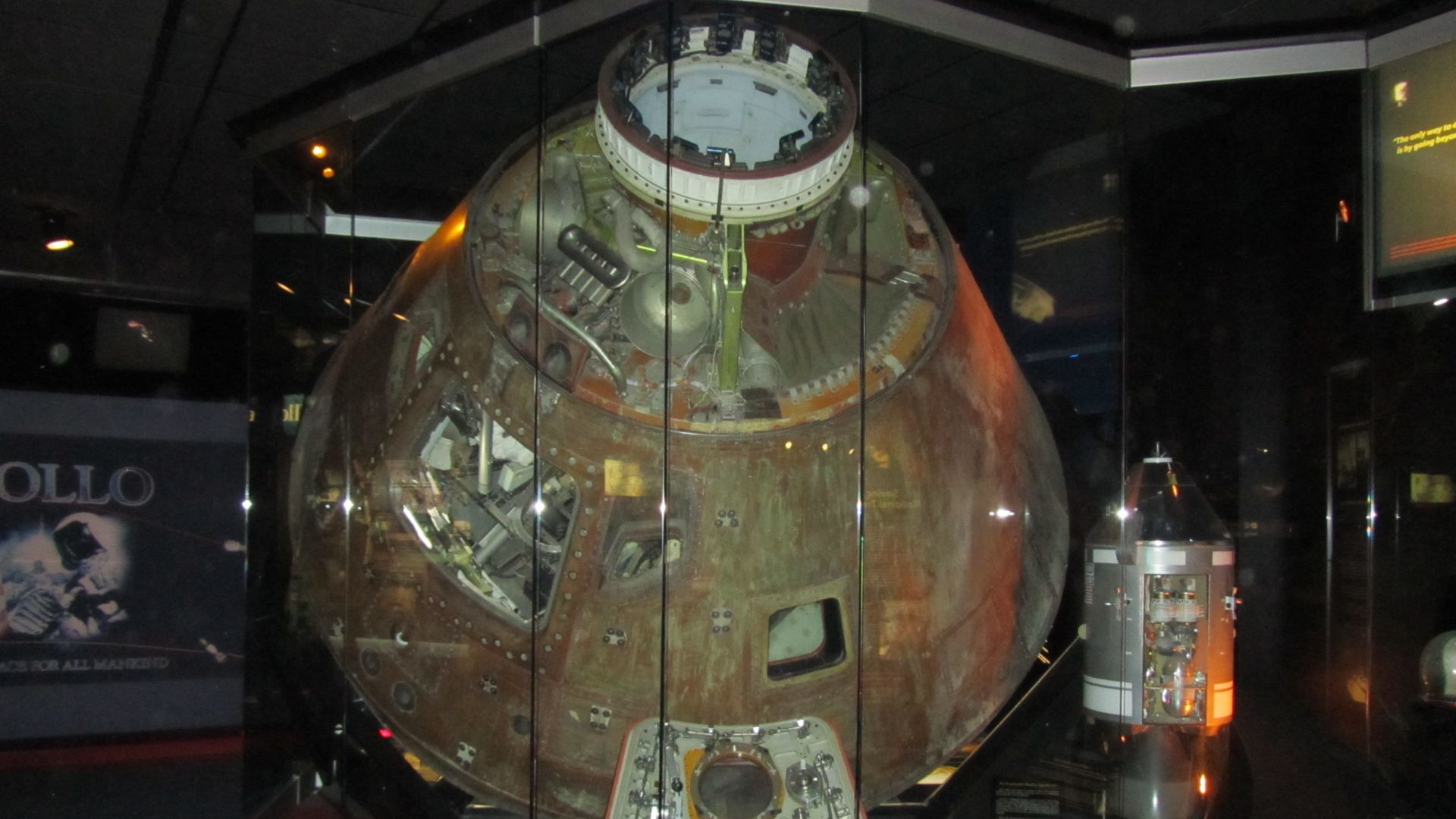 File:Apollo13 CommandModule Kansas.JPG