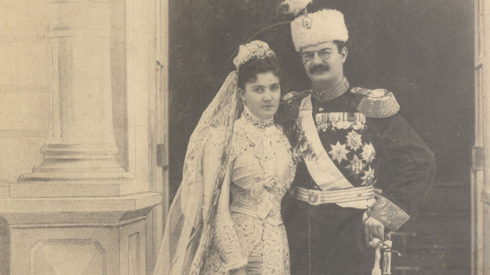 File:Queen Draga Mašin of Serbia and King Alexander I wedding.jpg