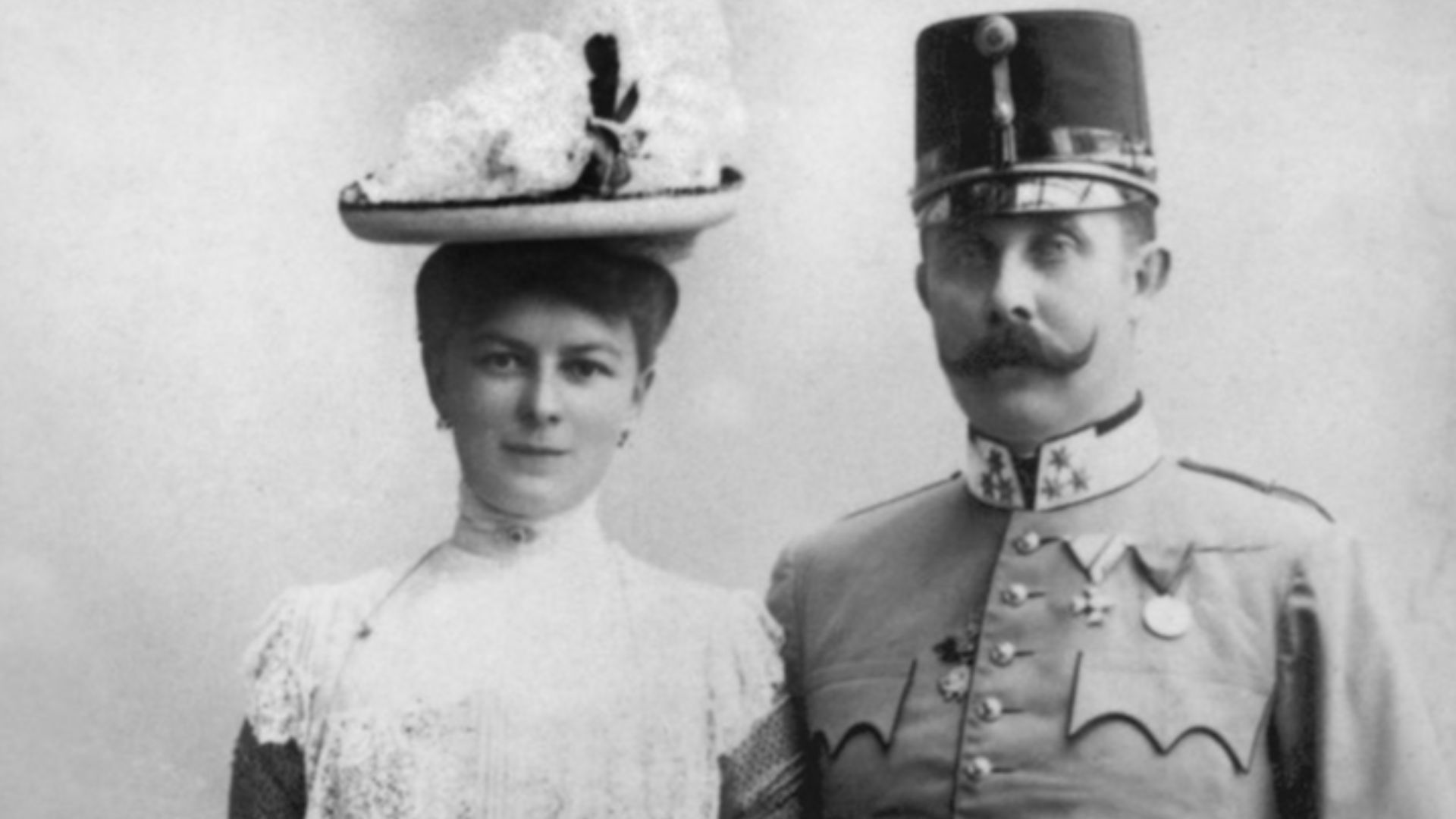 File:Zofia von Hohenbergzmężem.JPG