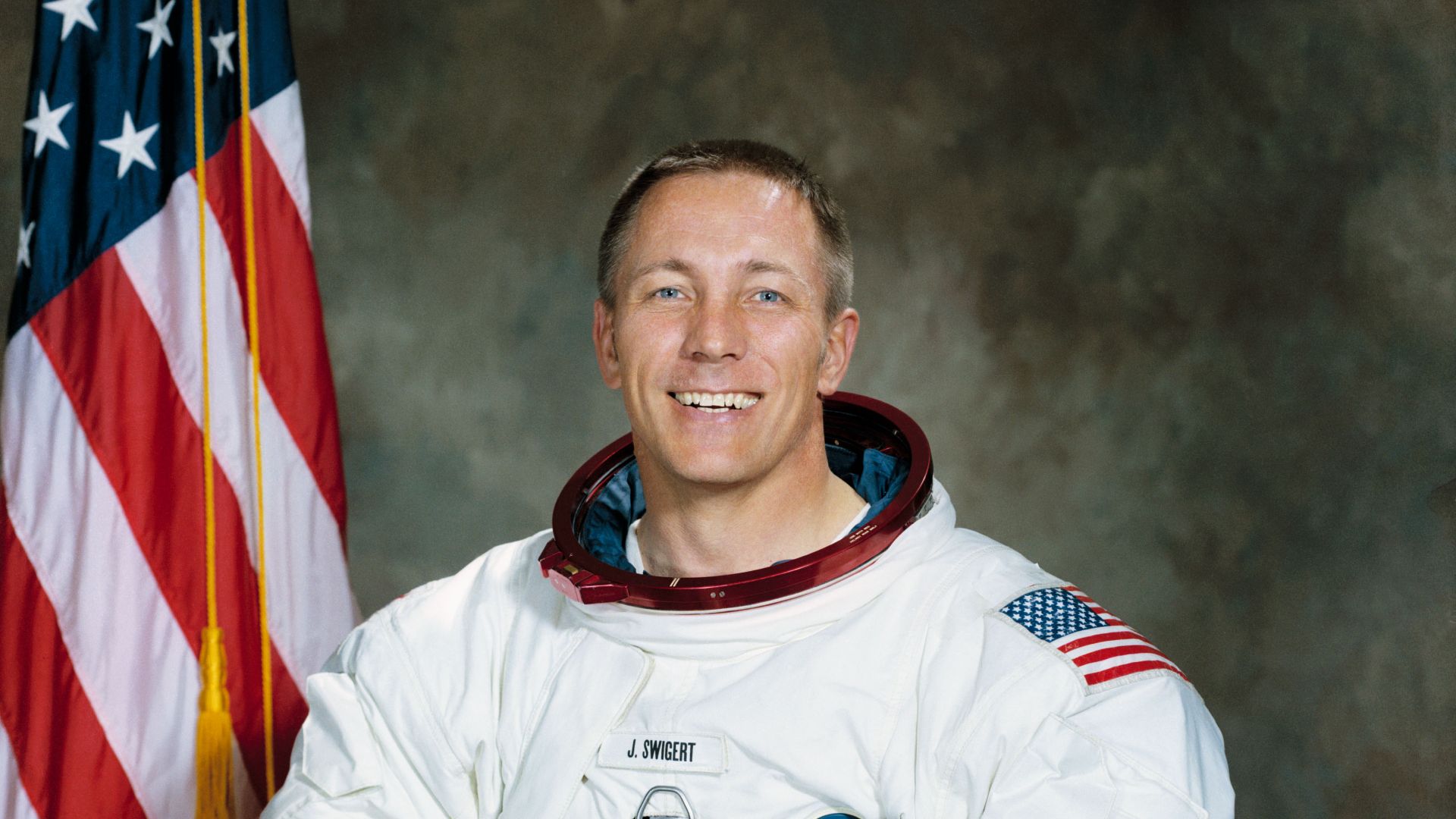 File:Jack Swigert.jpg