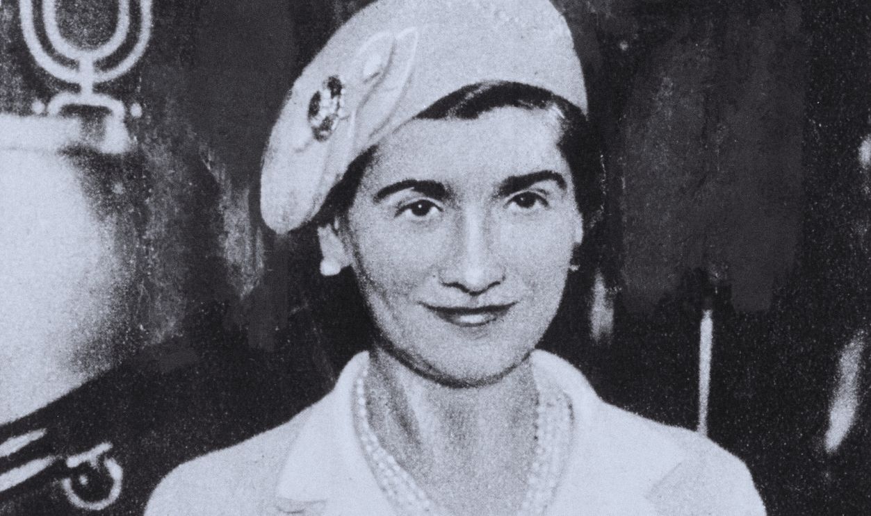 Gettyimages - 108687300, Coco Chanel French fashion designer Coco Chanel (1883 - 1971), 1932. 