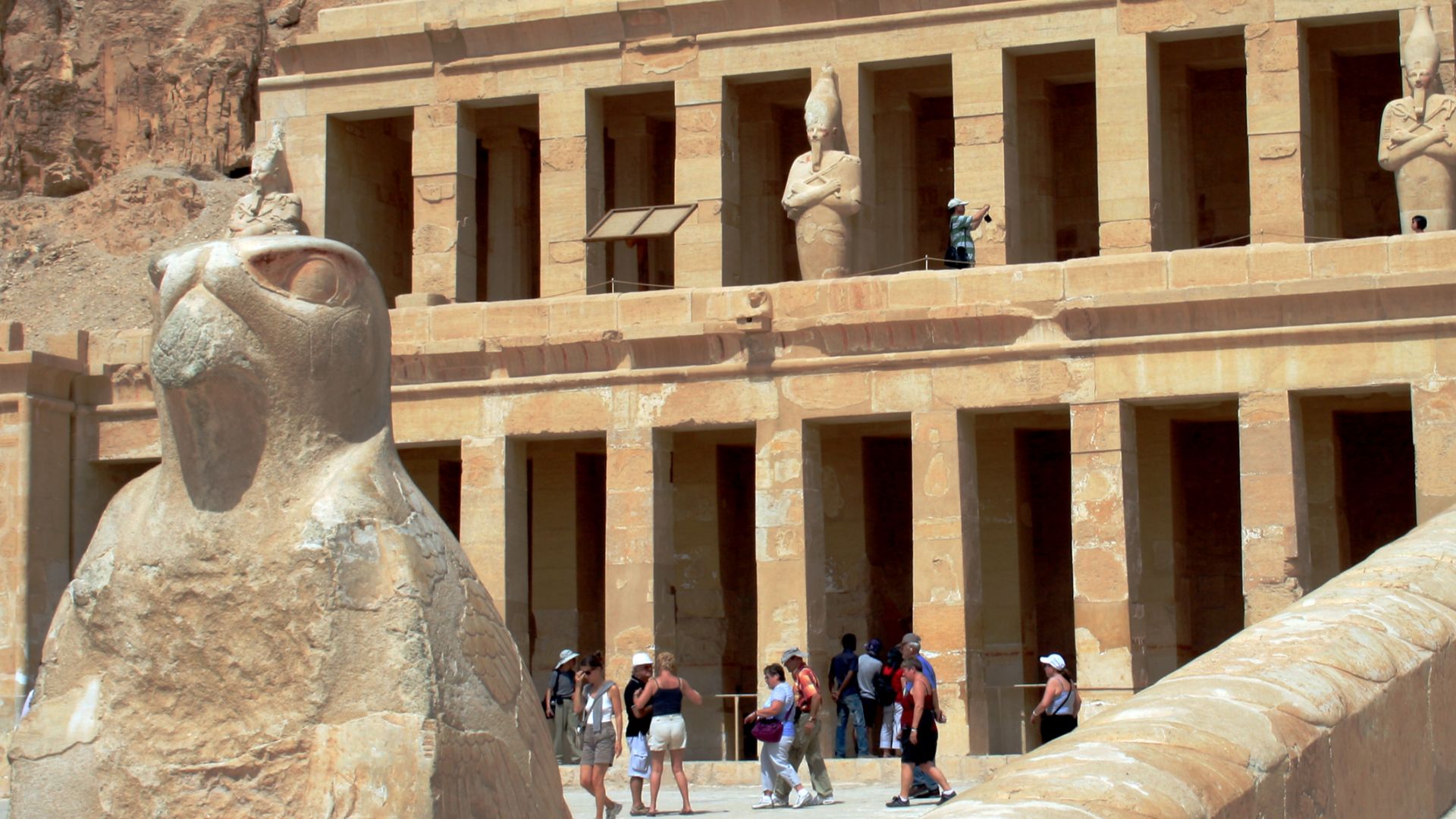File:Temple of Hatshepsut 4.jpg