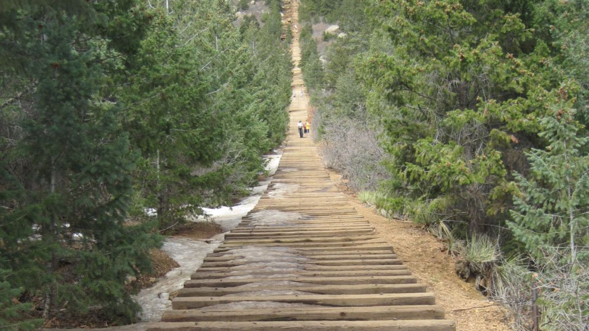 File:Manitou Incline.JPG