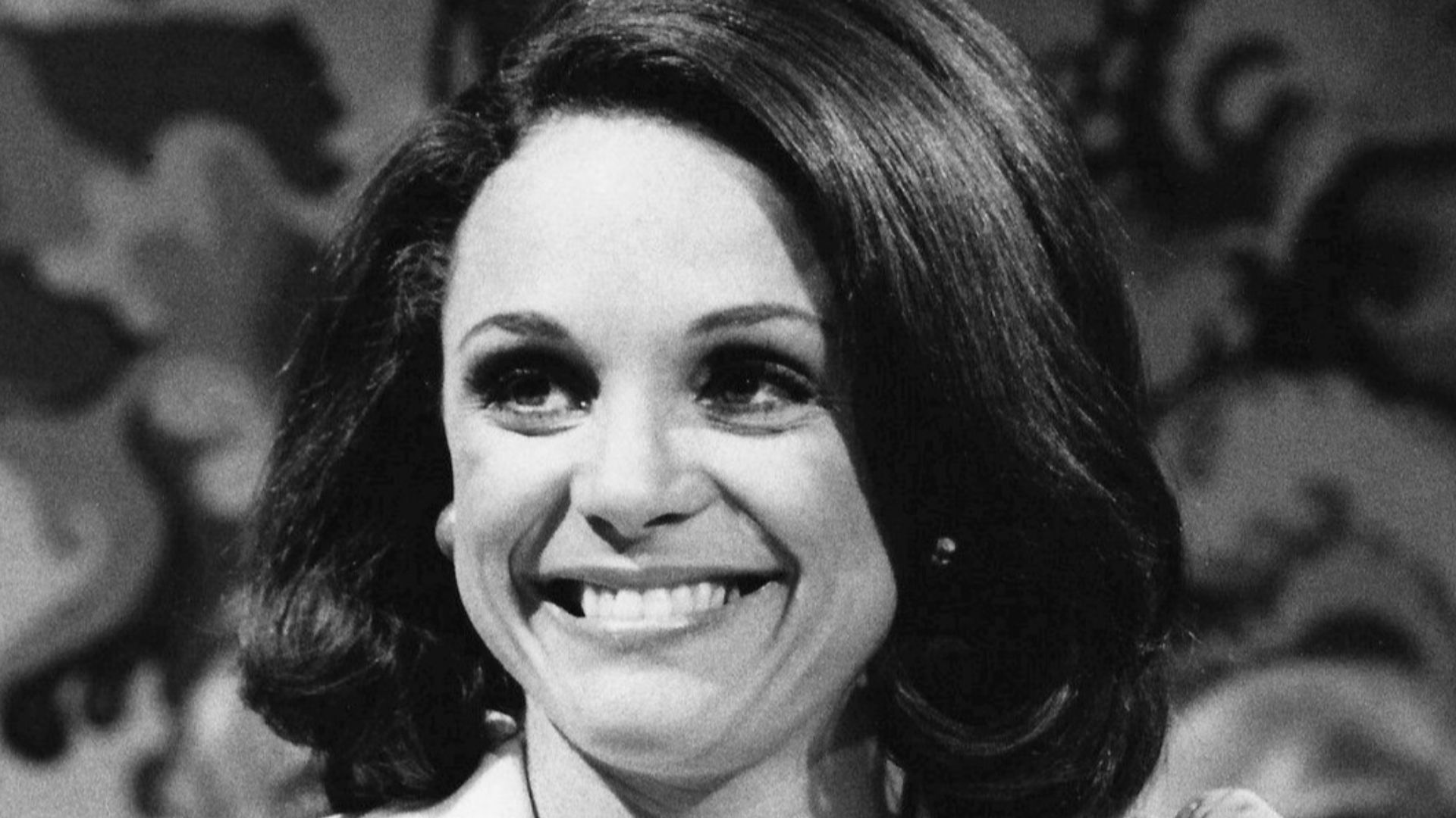 File:Valerie Harper 1974.JPG