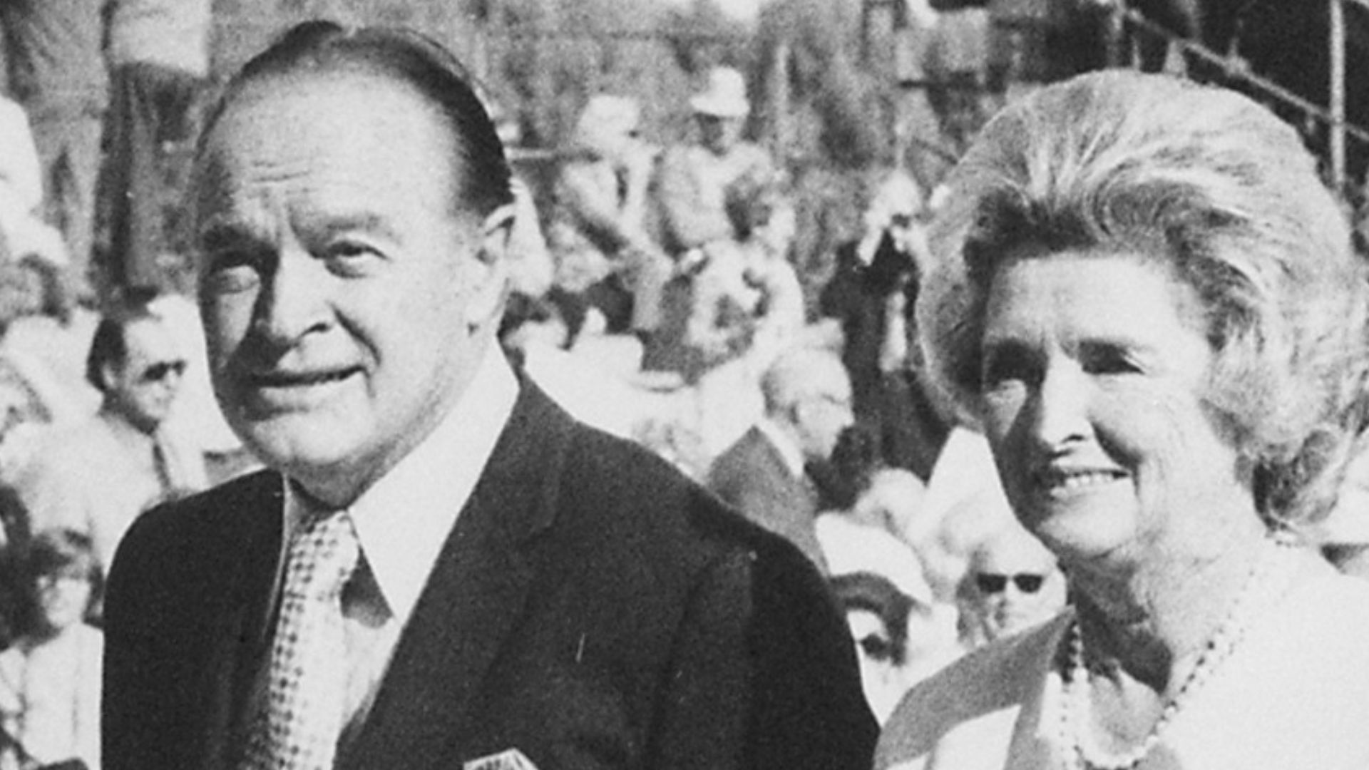 File:Campaign event in California - NARA - 194741.jpg