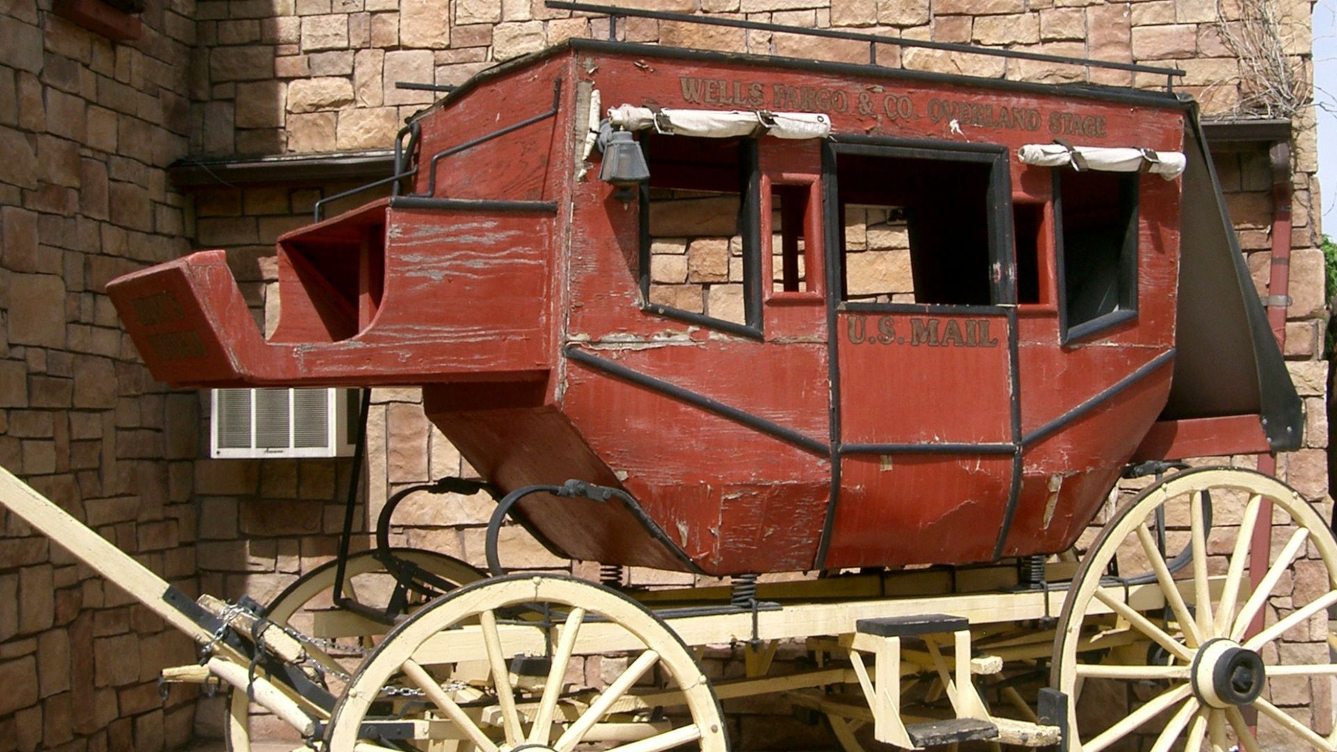 File:Diligence Wells Fargo.JPG