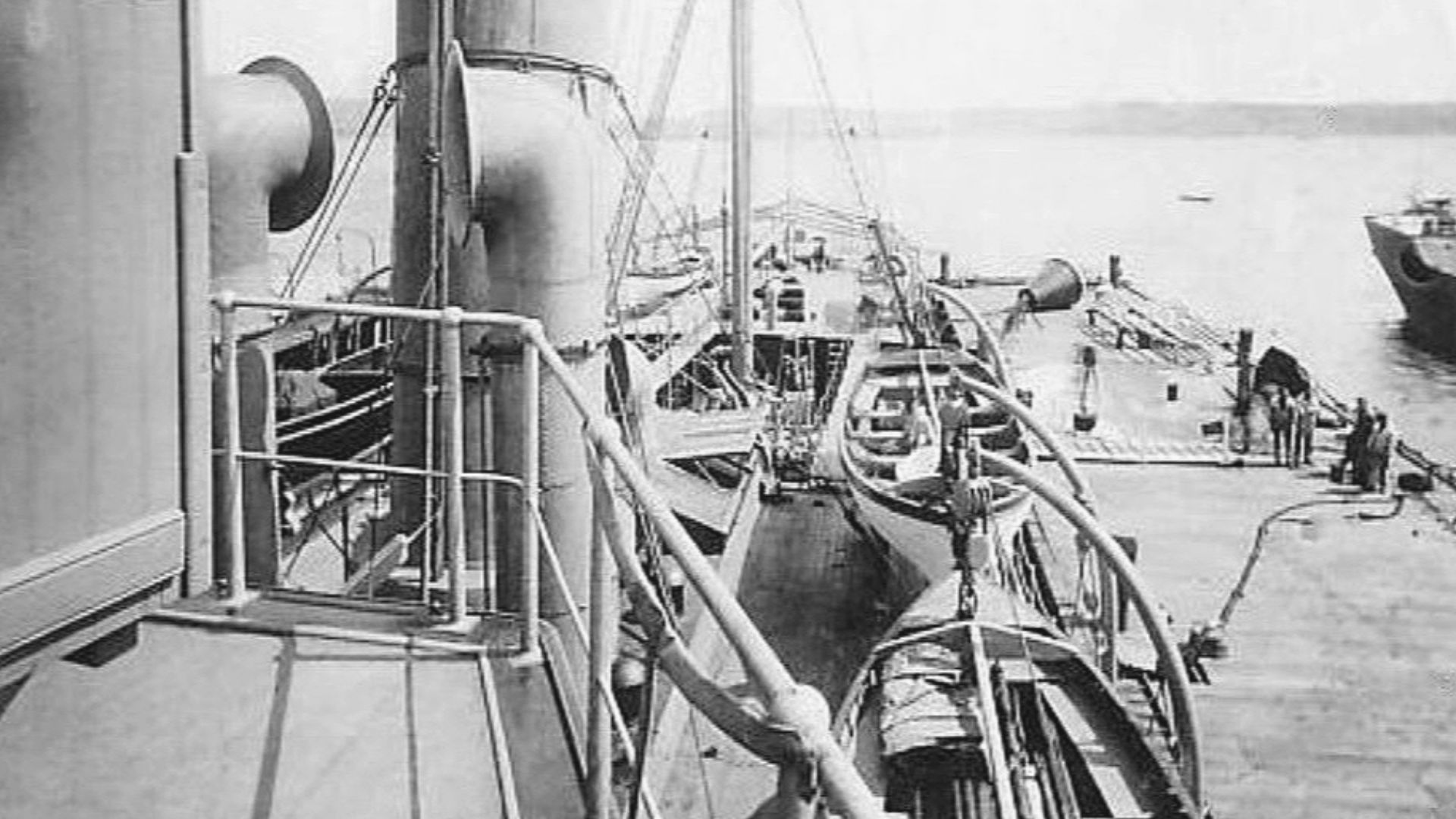 File:Deck of the Mackay-Bennett 1912.jpg
